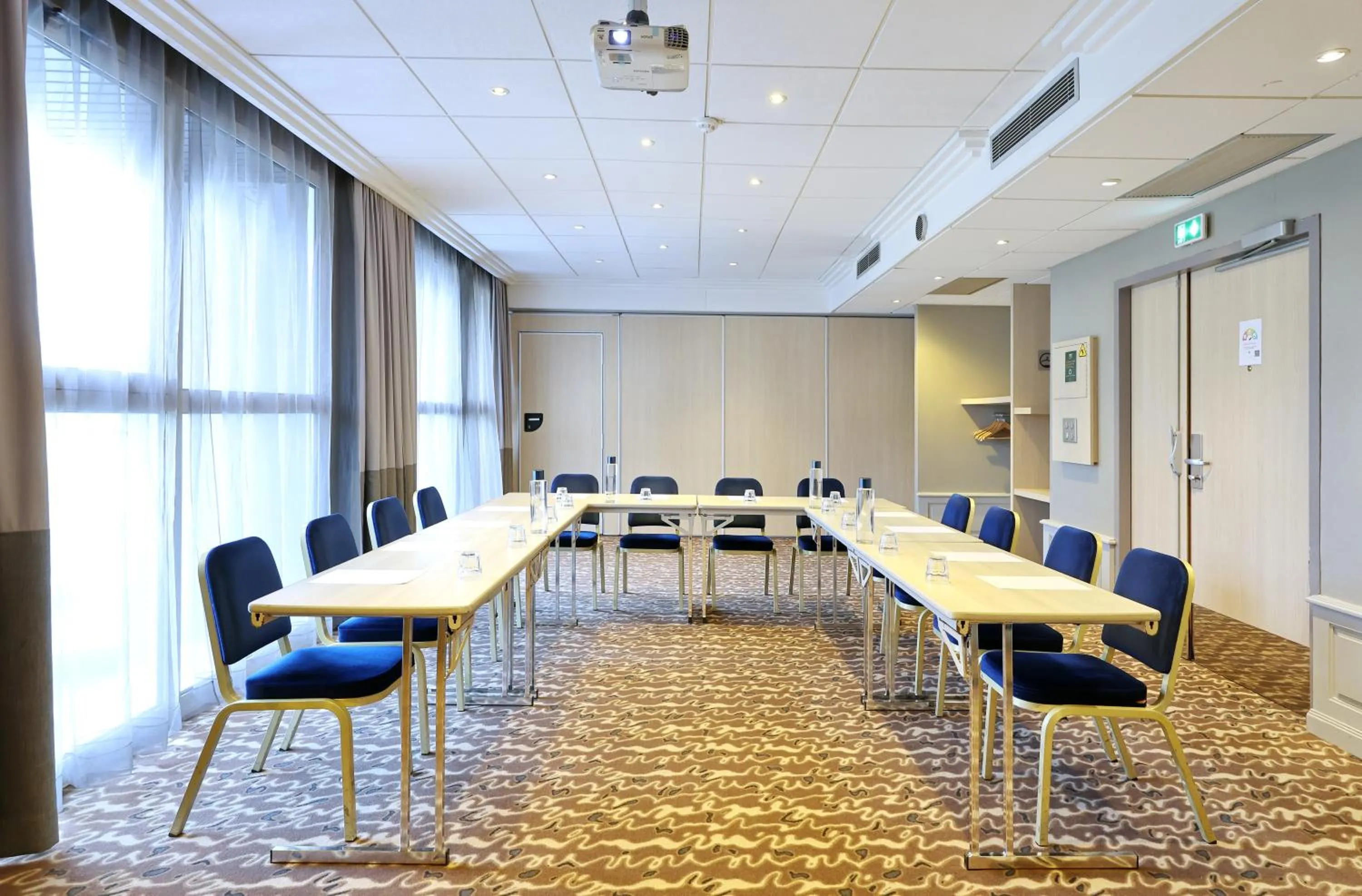 Meeting/conference room in Mercure Grenoble Centre Porte des Alpes