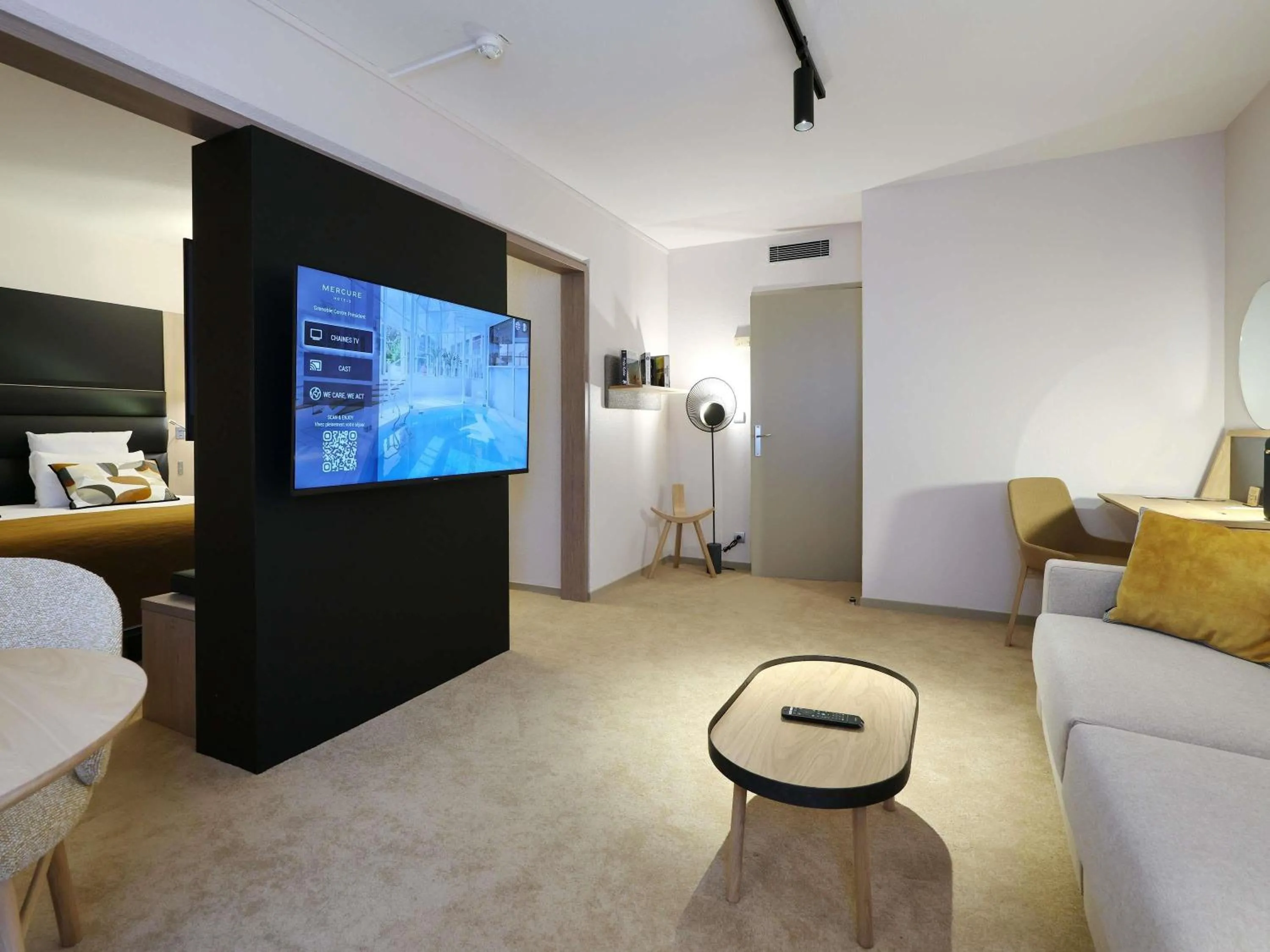 Bedroom in Mercure Grenoble Centre Porte des Alpes