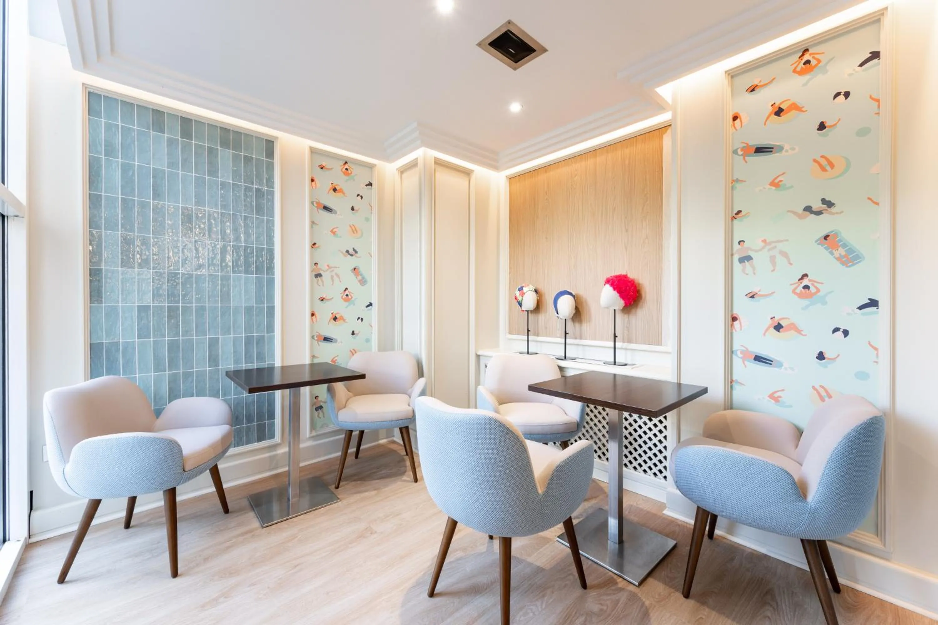 Lounge or bar in Mercure Grenoble Centre Porte des Alpes