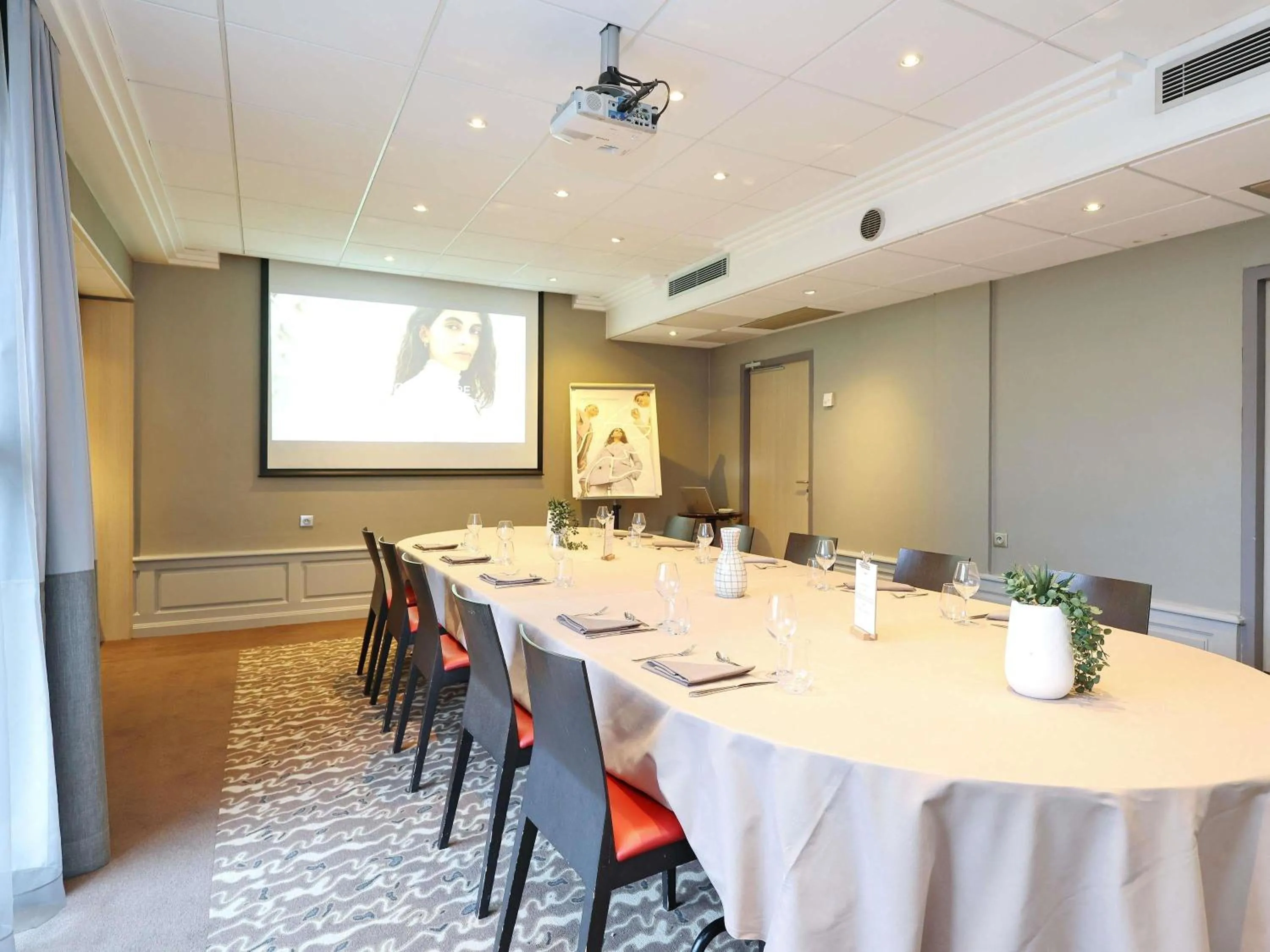Business facilities in Mercure Grenoble Centre Porte des Alpes