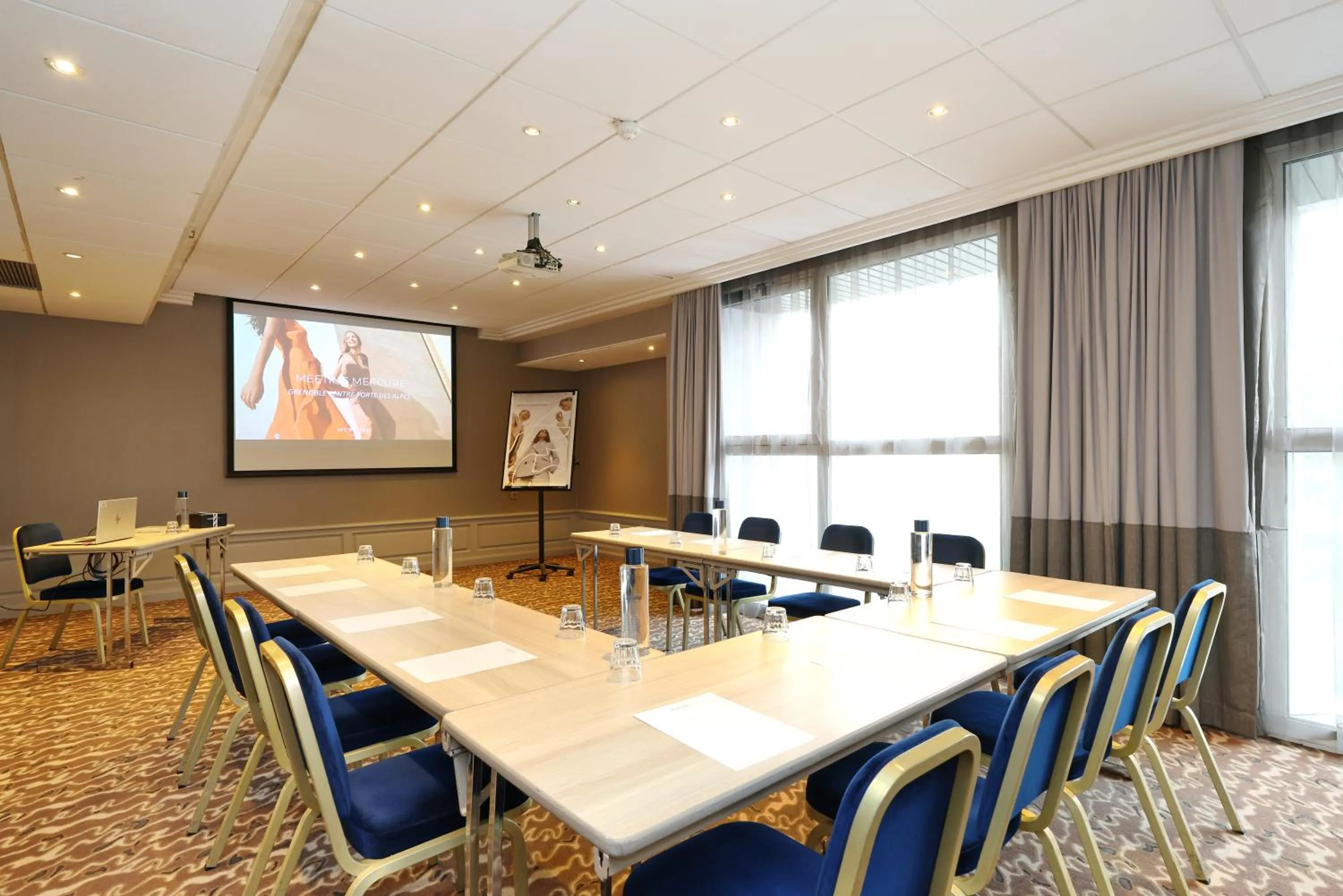Meeting/conference room in Mercure Grenoble Centre Porte des Alpes