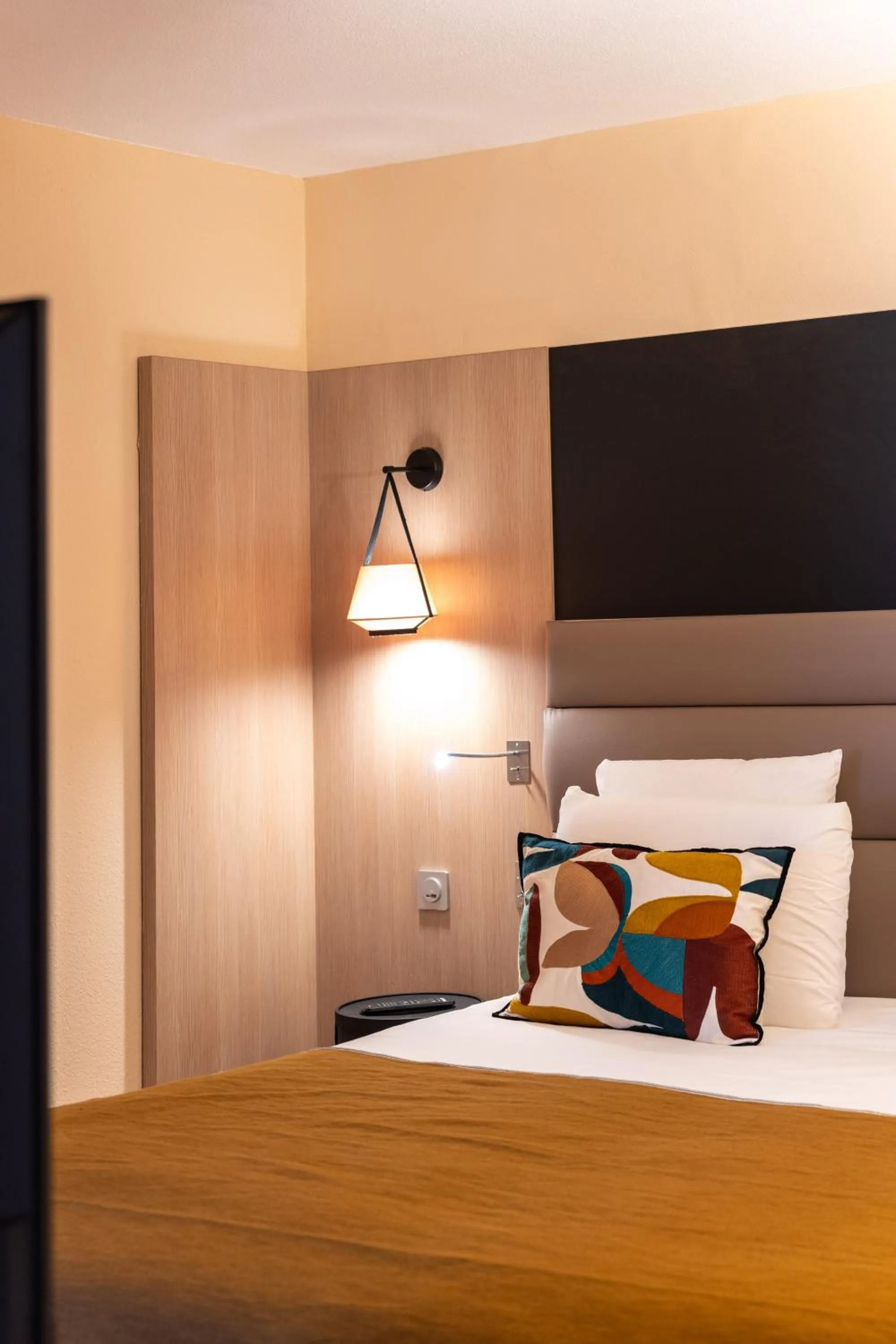 Bed in Mercure Grenoble Centre Porte des Alpes