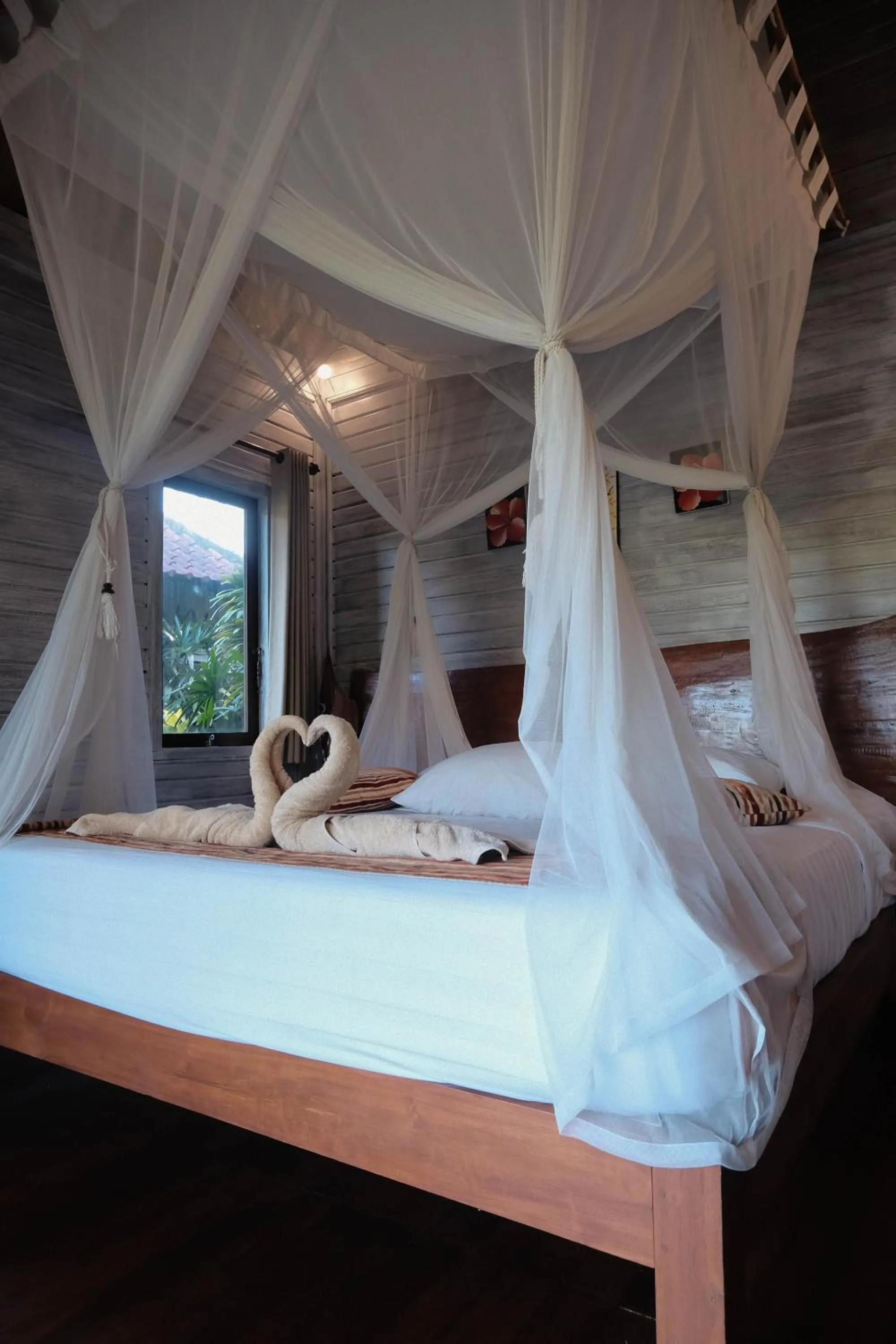 Bed in Abian Huts Dream Beach Lembongan