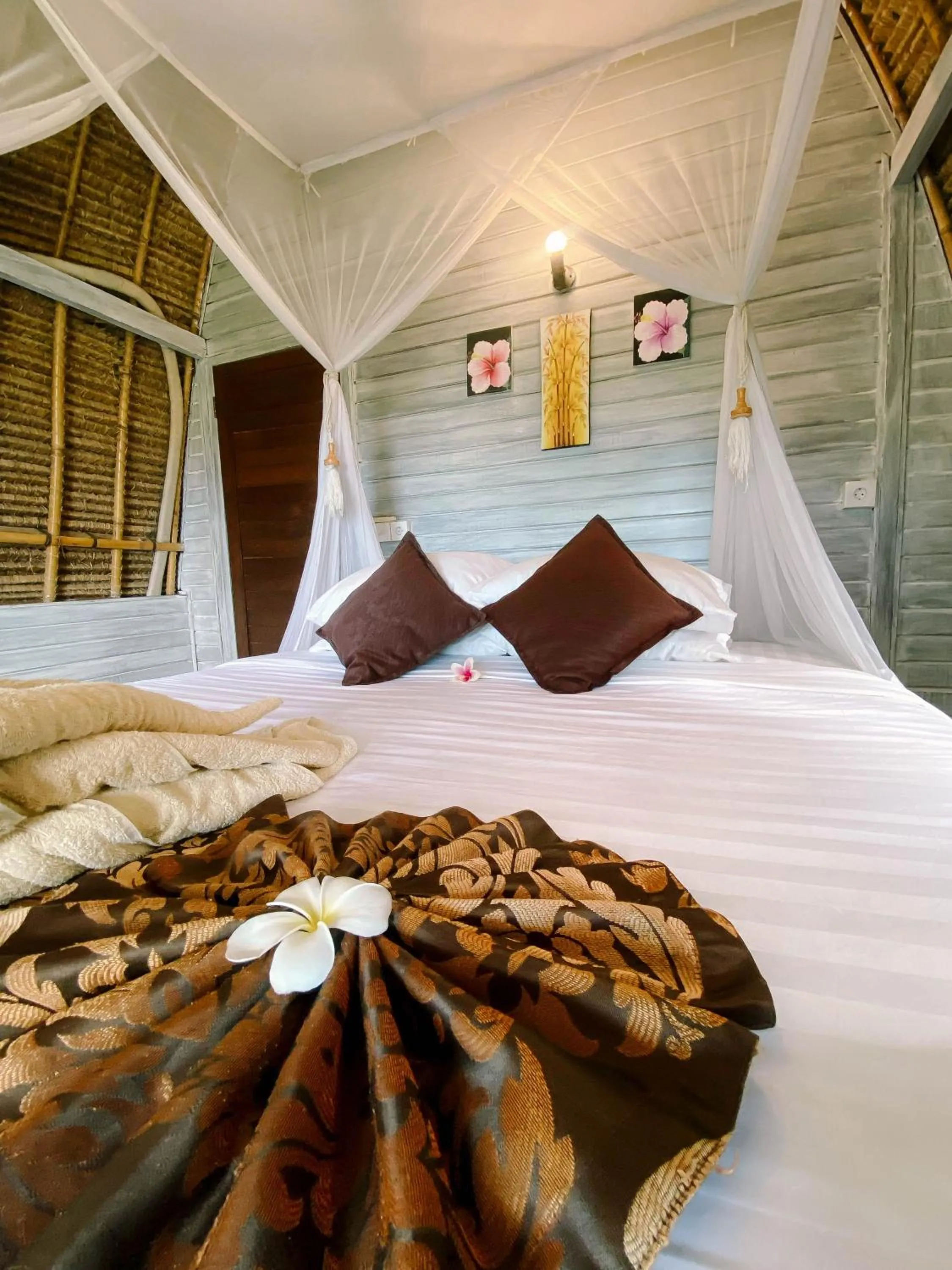 Bedroom, Bed in Abian Huts Dream Beach Lembongan