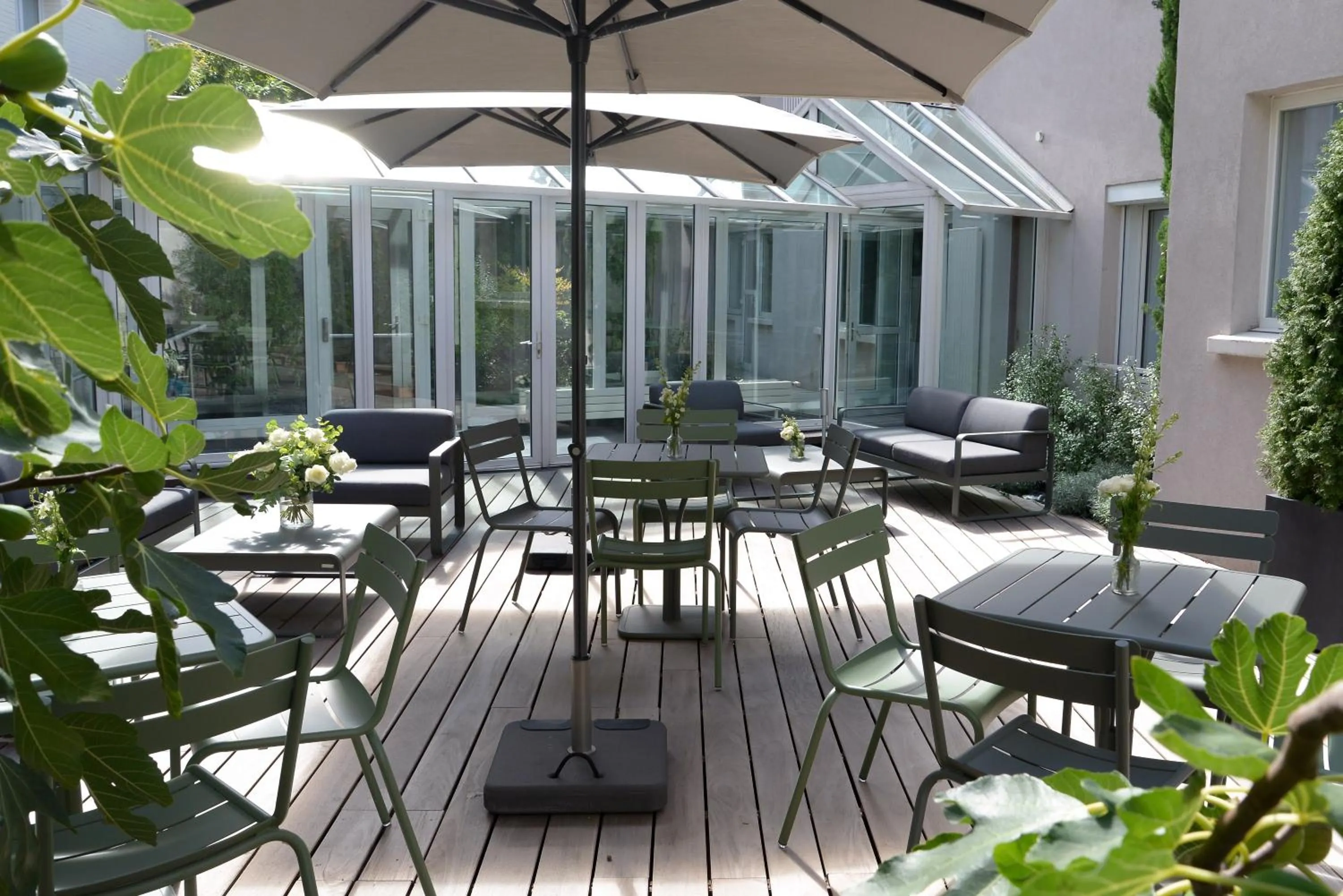 Patio in Hôtel Saint-Charles