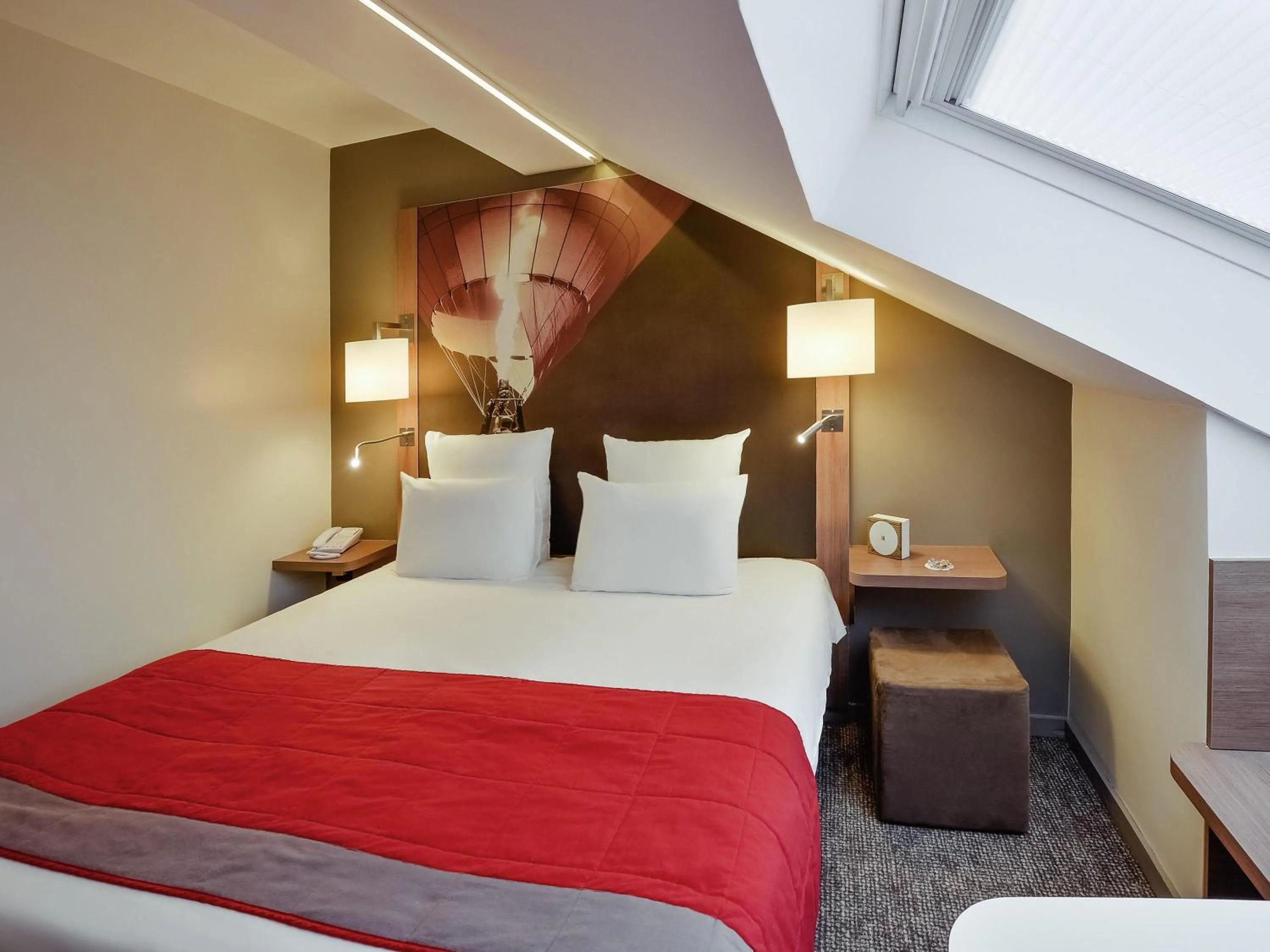 Bedroom, Bed in Mercure Vienne Sud Chanas