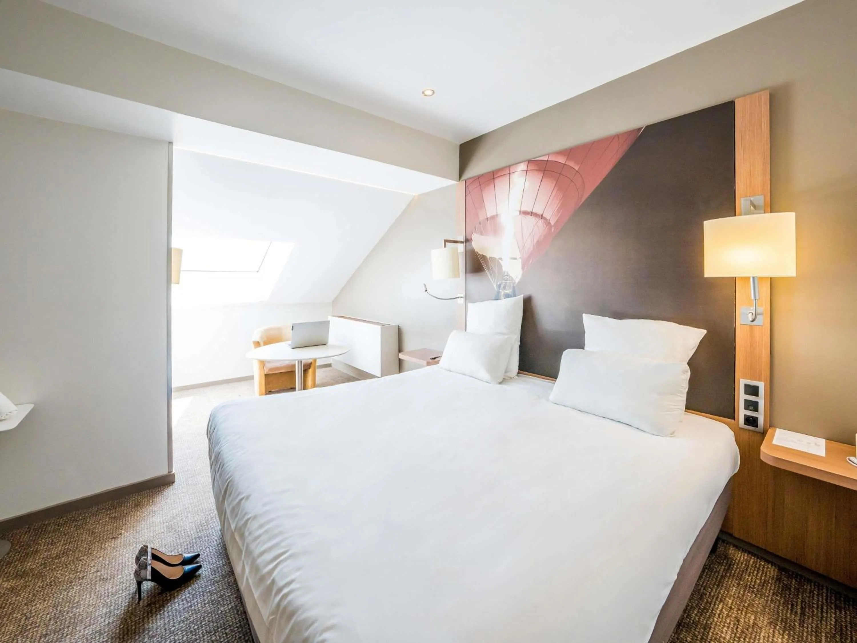 Bedroom, Bed in Mercure Vienne Sud Chanas