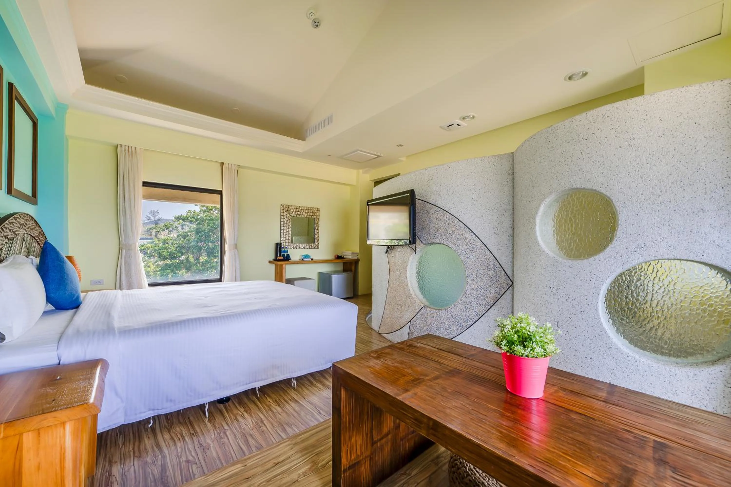 Photo of the whole room, Bed in Southern Sun Homestay North