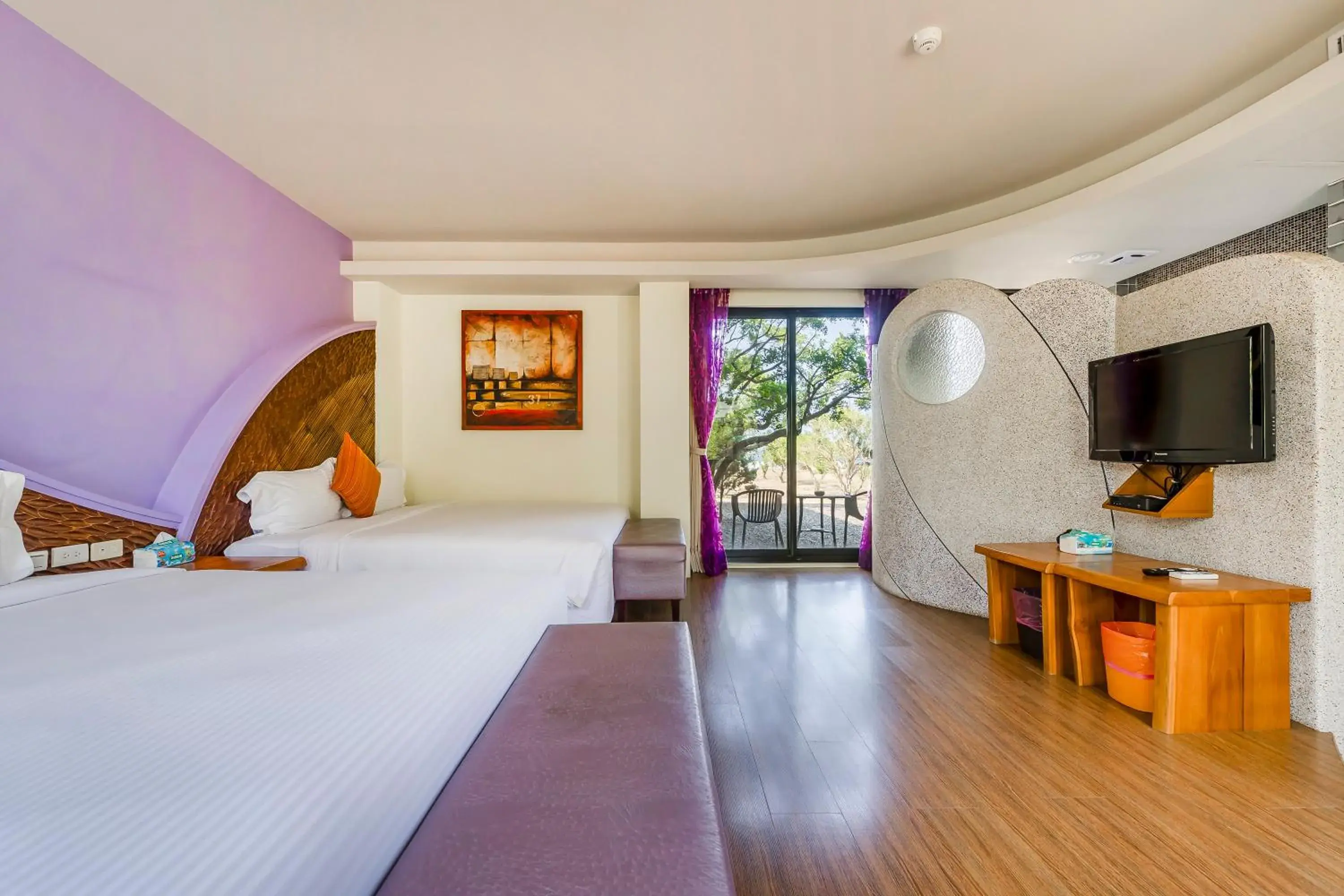 Twin Room with Garden View in Southern Sun Homestay North Twin Room with Garden View in Southern Sun Homestay North