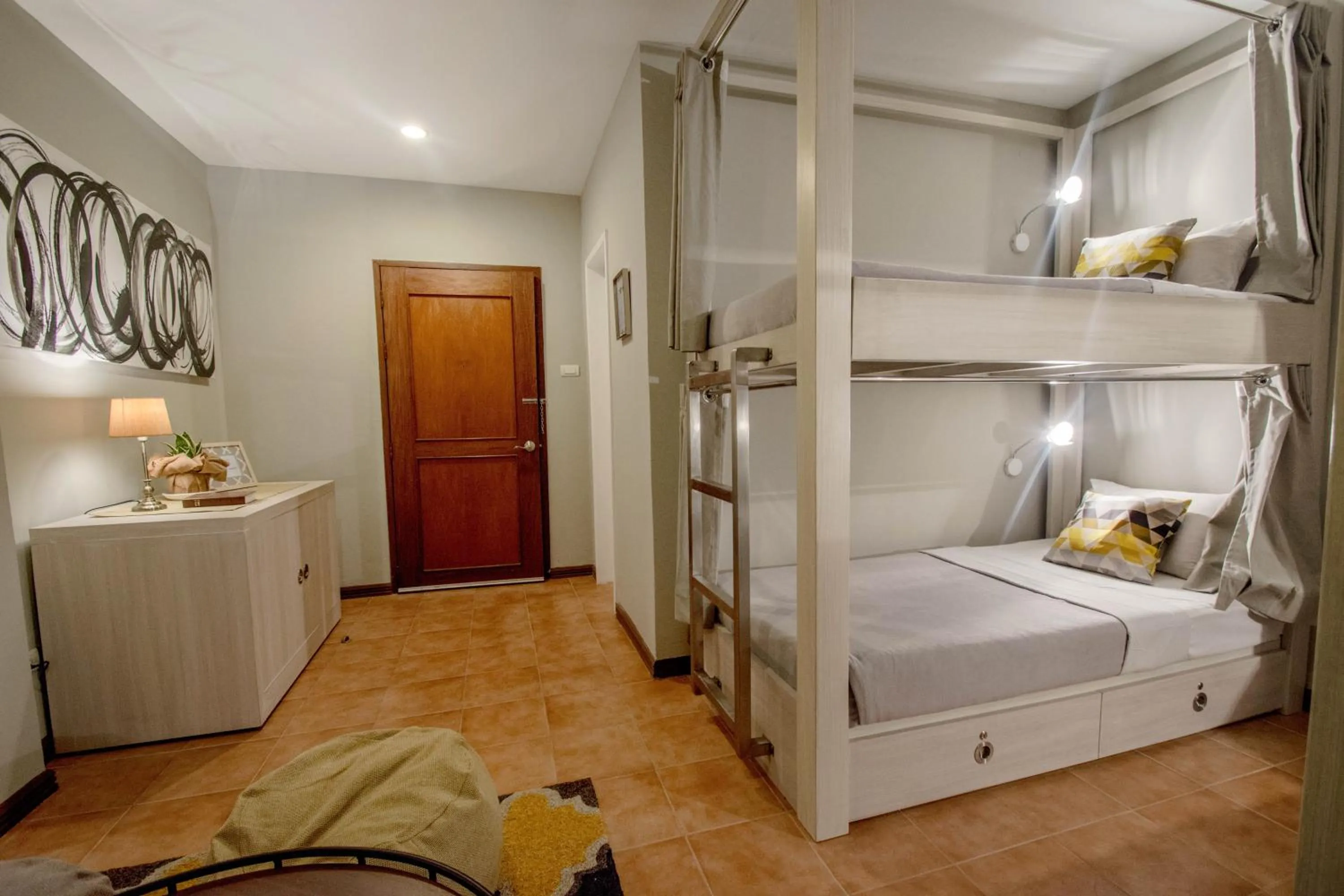 Other, Bed in Almont City Hotel