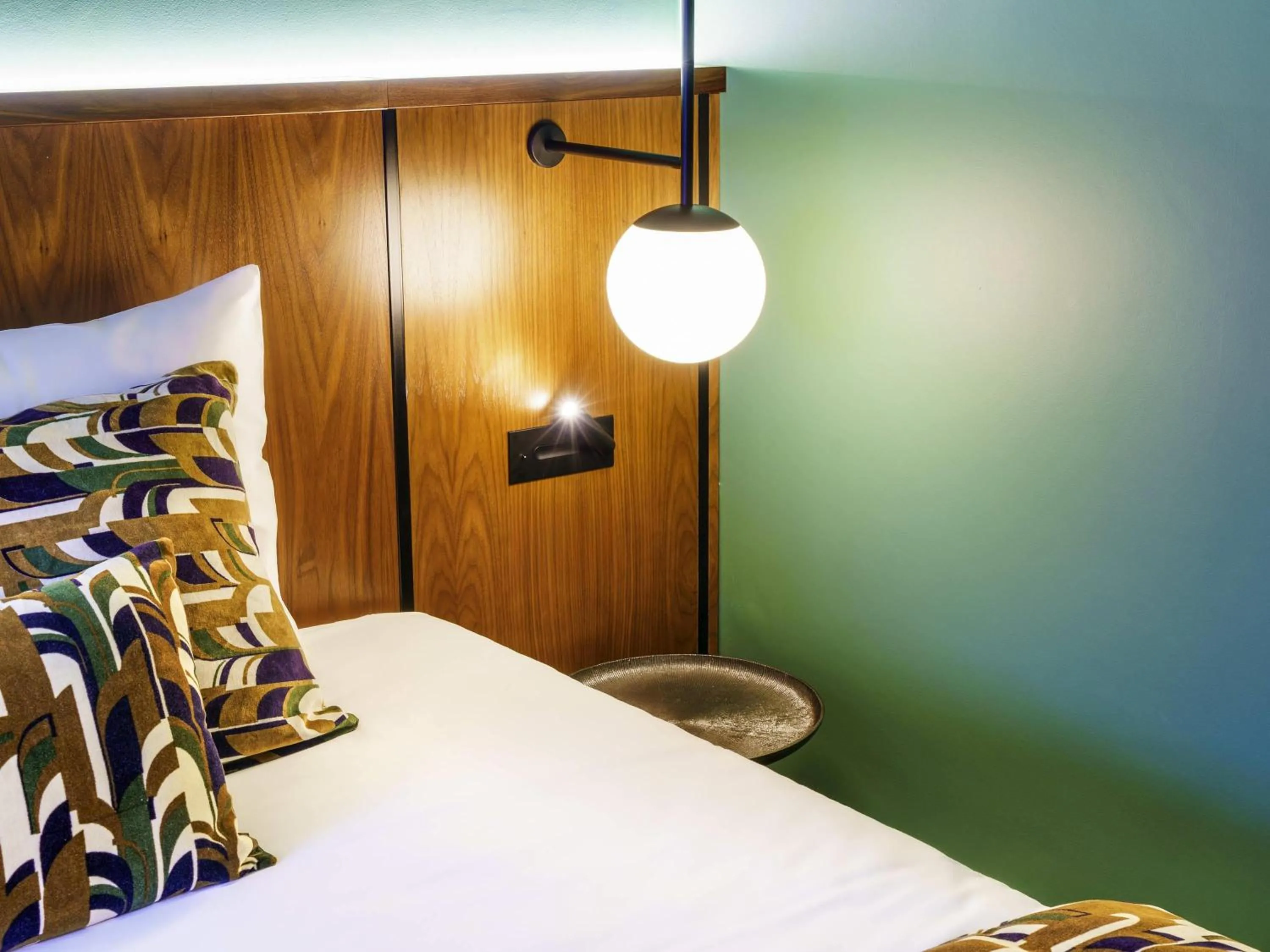 Bedroom, Bed in Novotel Avignon Nord