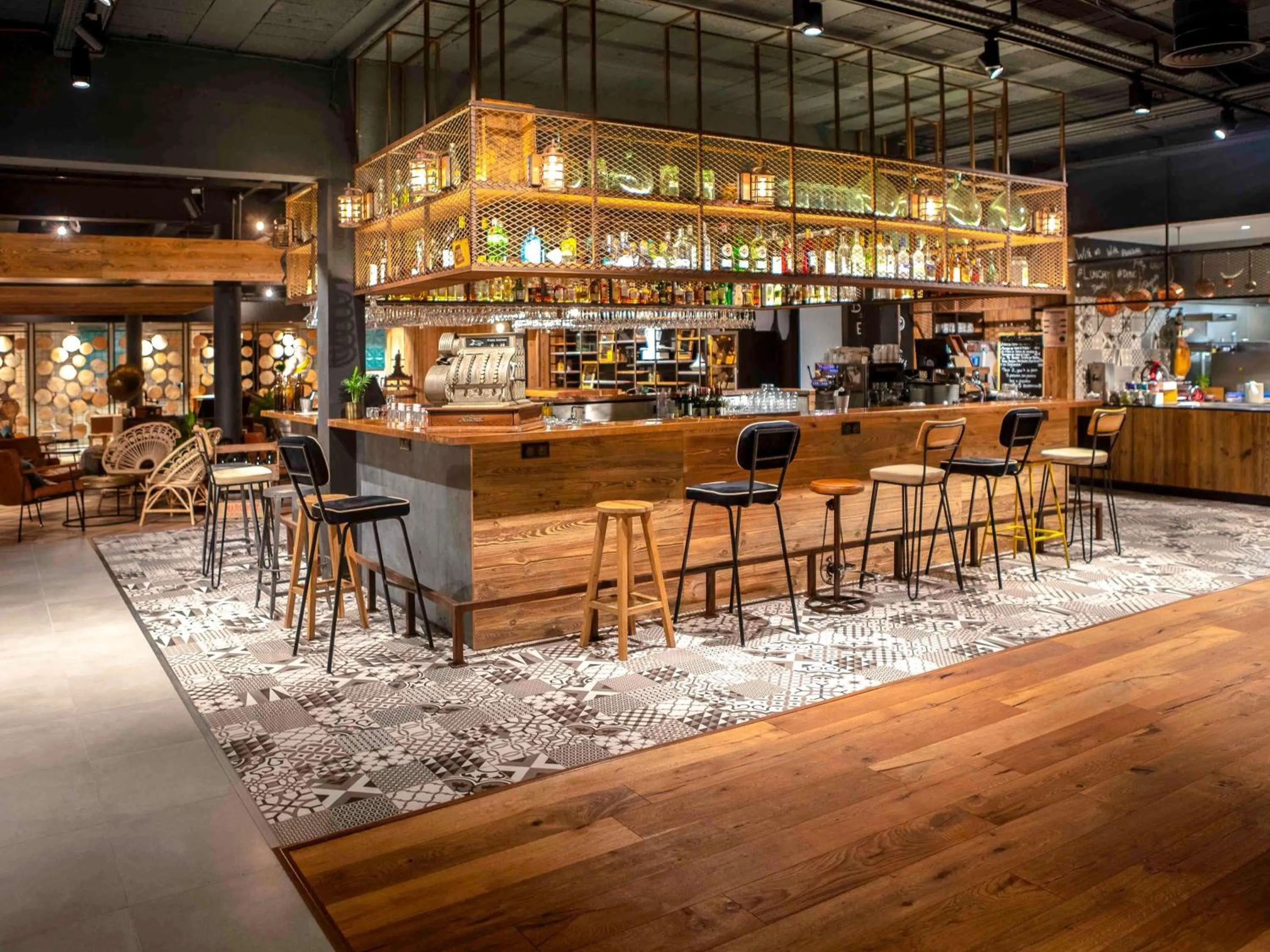 Restaurant/places to eat in Novotel Avignon Nord