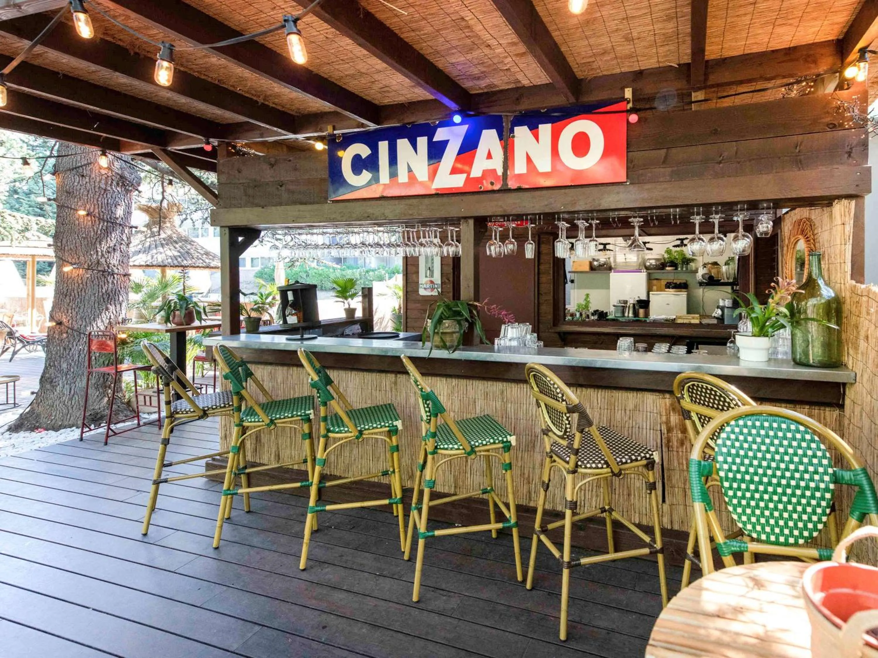 Restaurant/places to eat in Novotel Avignon Nord