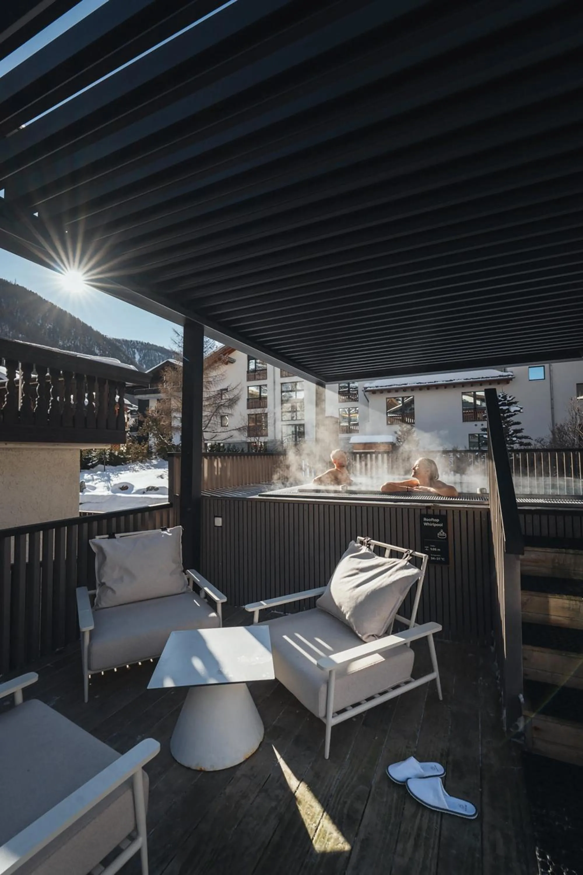 Hot Tub in Zermatt Budget Rooms