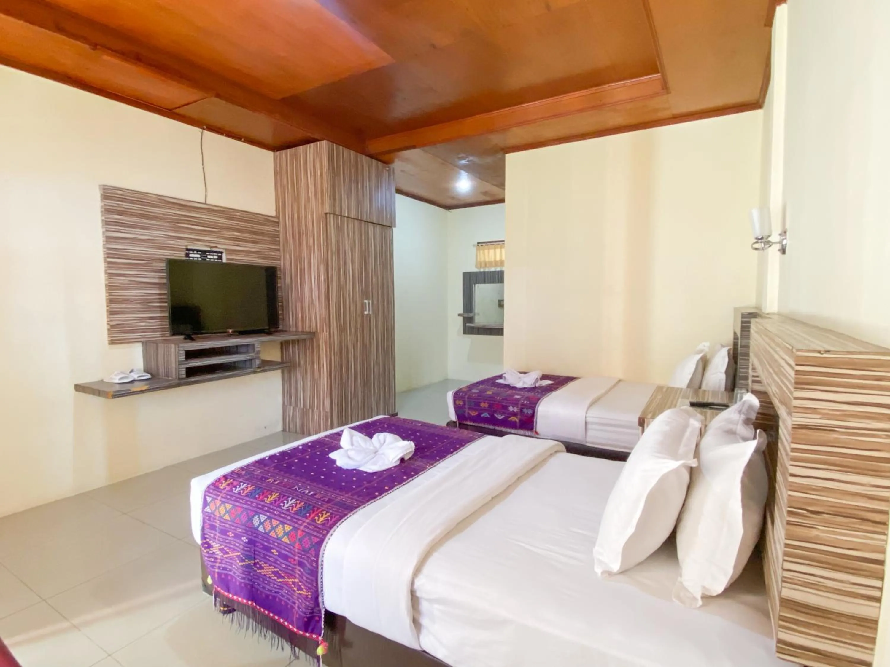 Bedroom, Bed in Lekjon Cottage