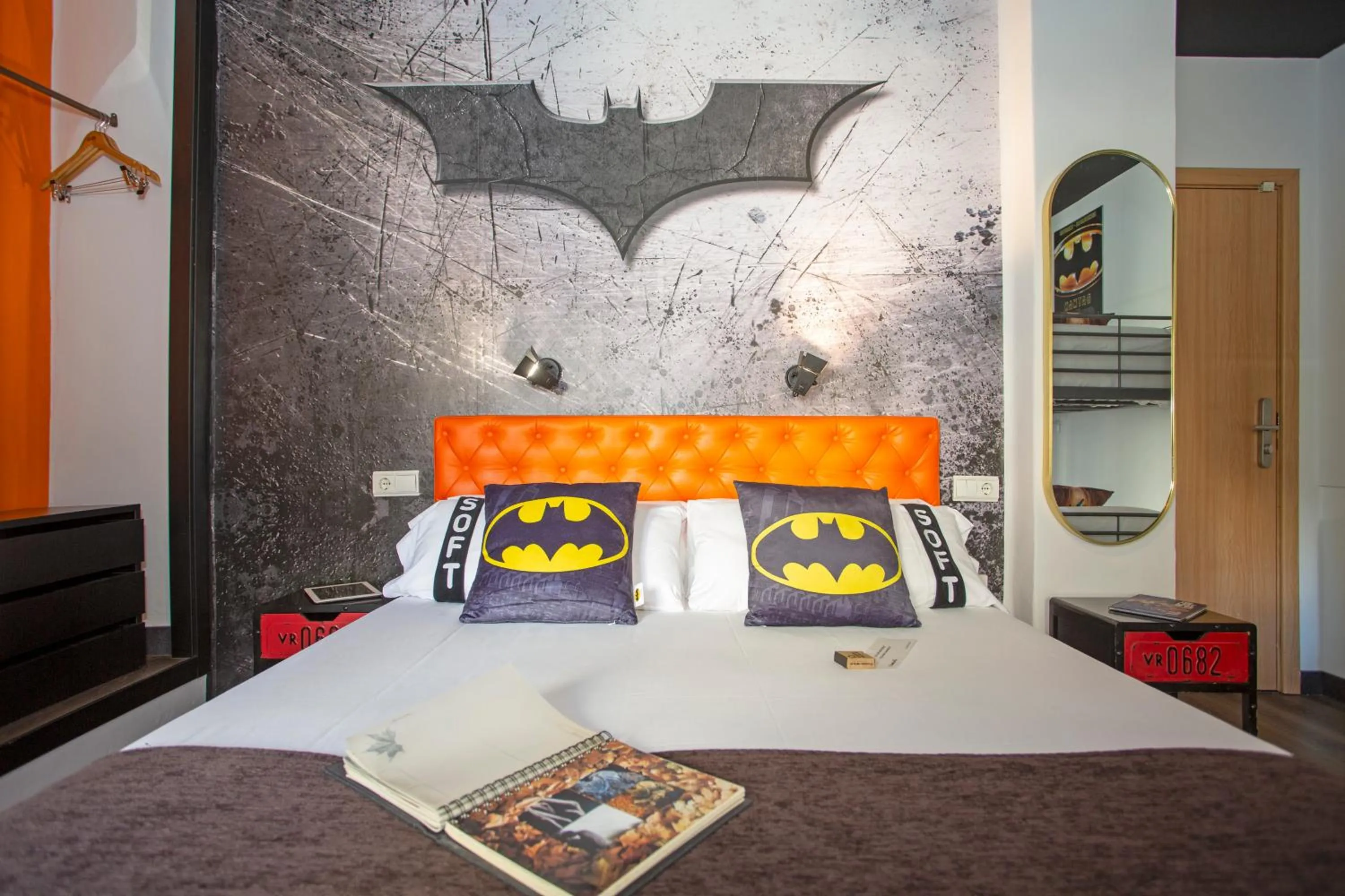 Bedroom, Bed in Casual del Cine Valencia