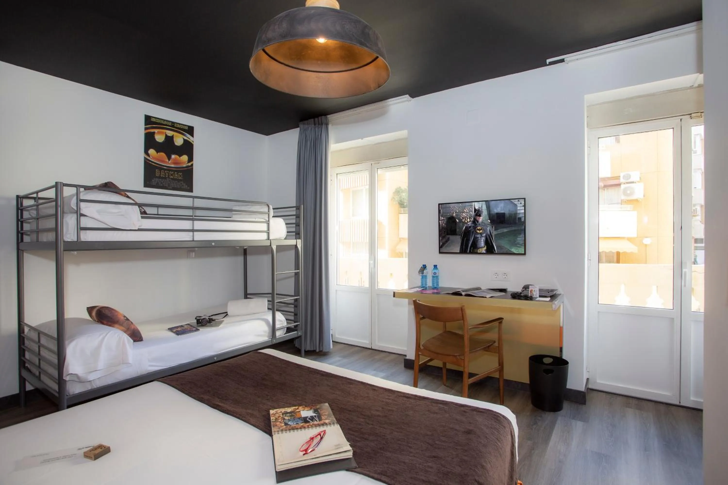 Bedroom, Bed in Casual del Cine Valencia