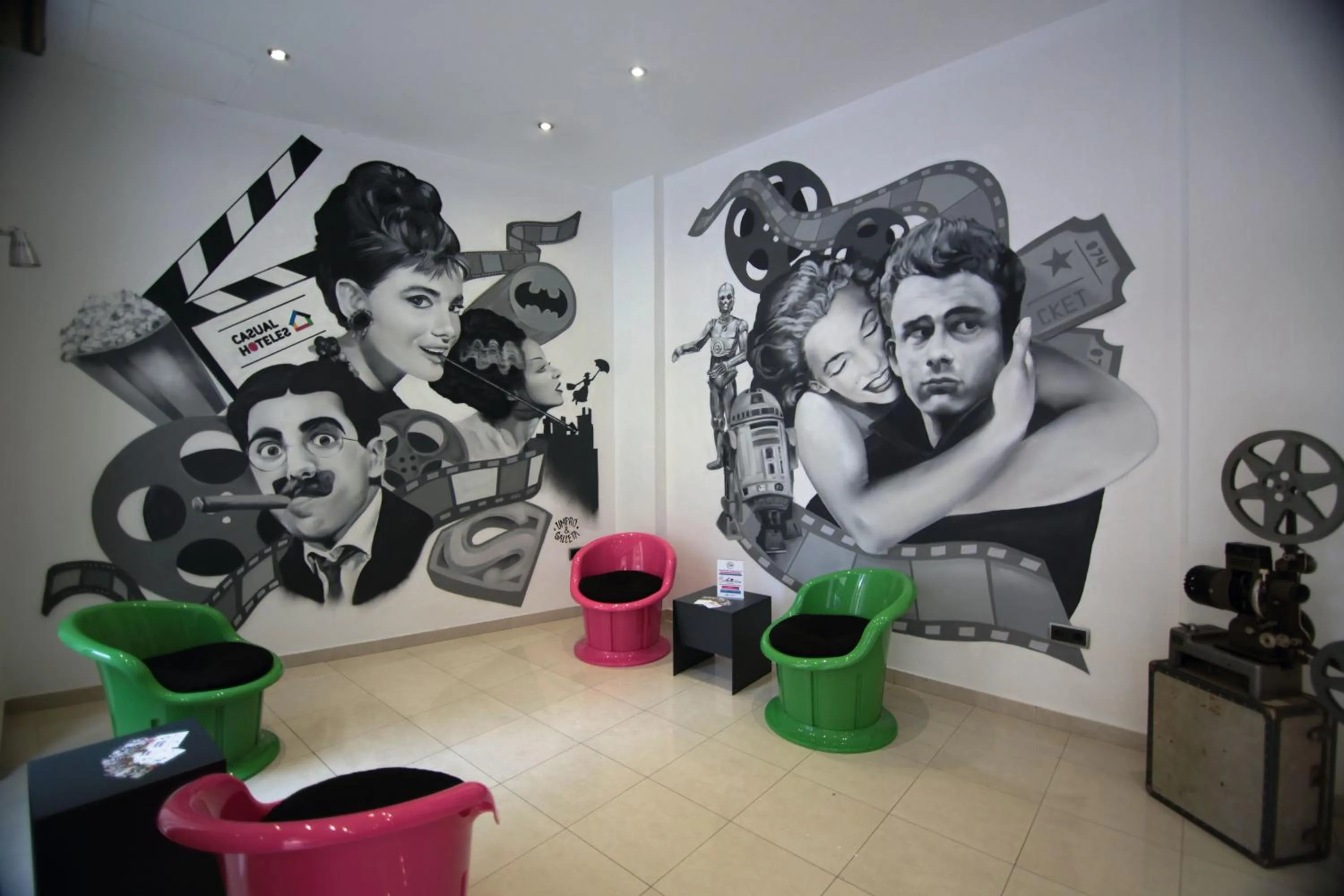 Lobby or reception in Casual del Cine Valencia