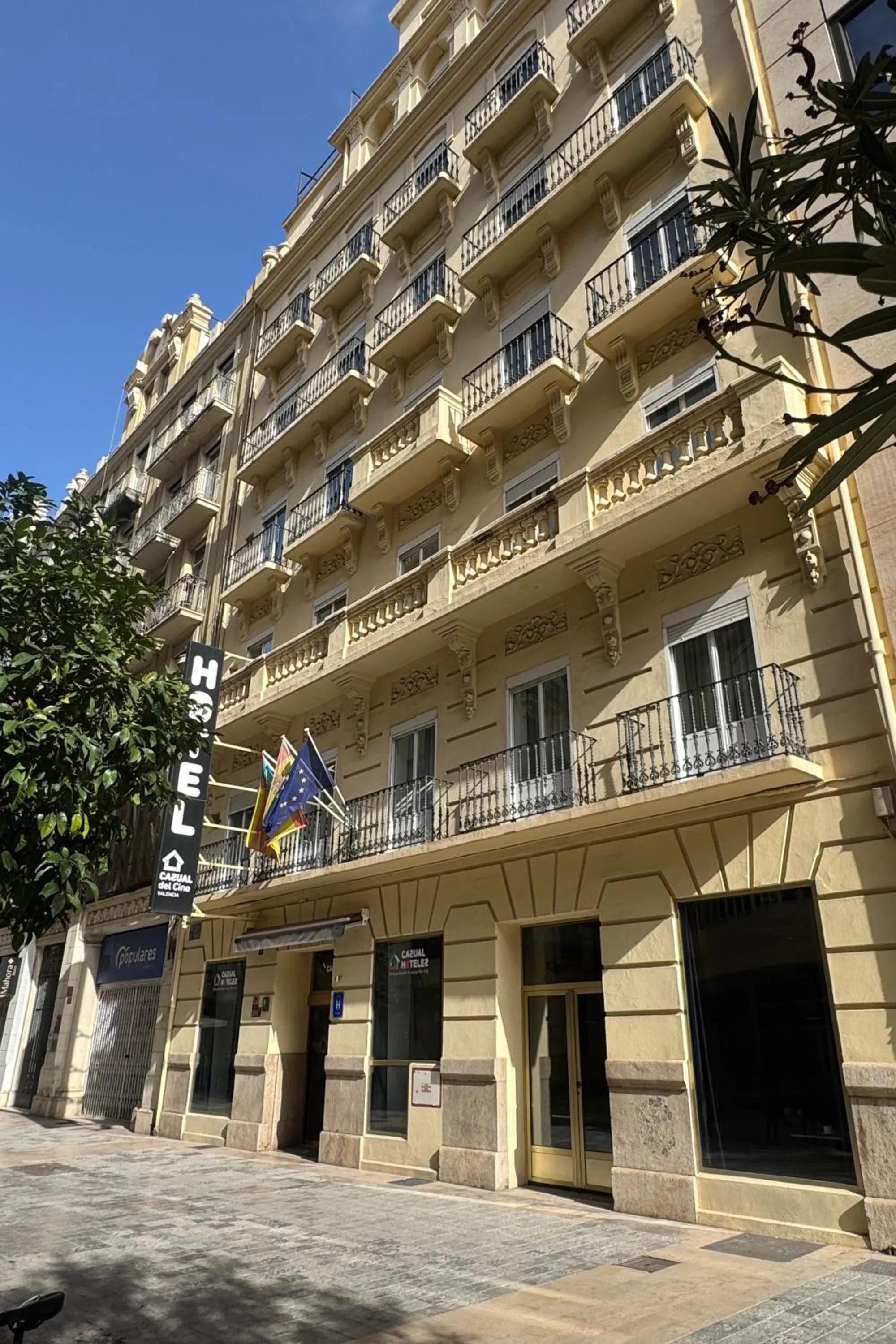 Property building in Casual del Cine Valencia