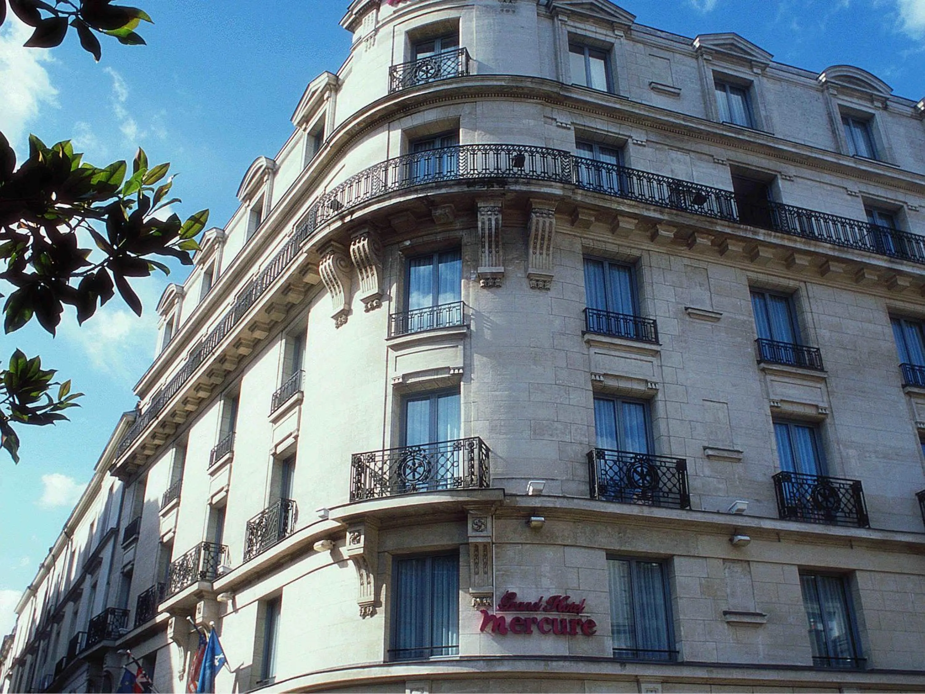Property building in Mercure Nantes Centre Grand Hotel