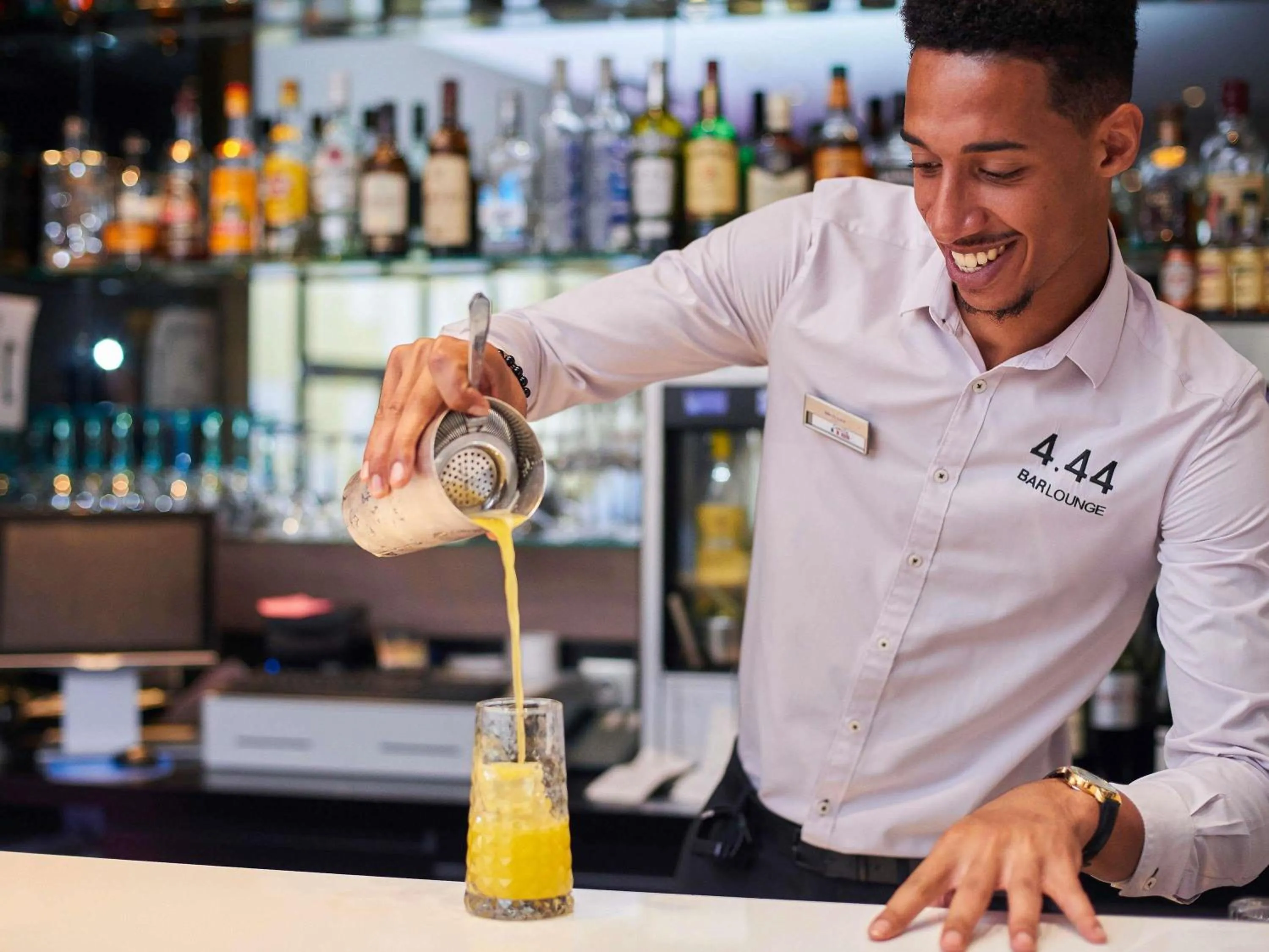 Restaurant/places to eat in Mercure Nantes Centre Grand Hotel