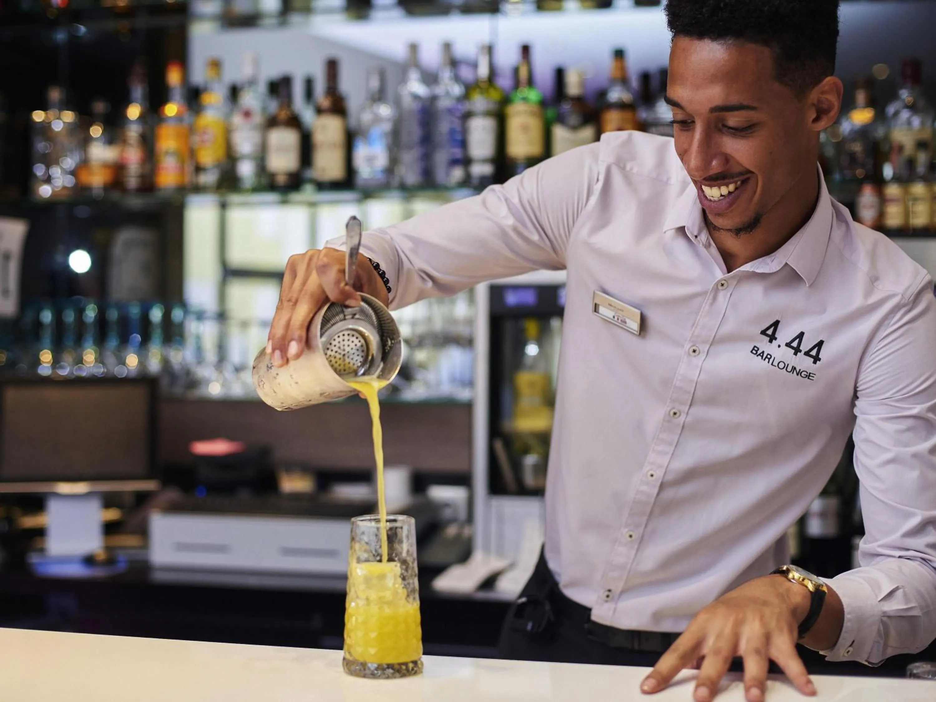 Restaurant/places to eat in Mercure Nantes Centre Grand Hotel