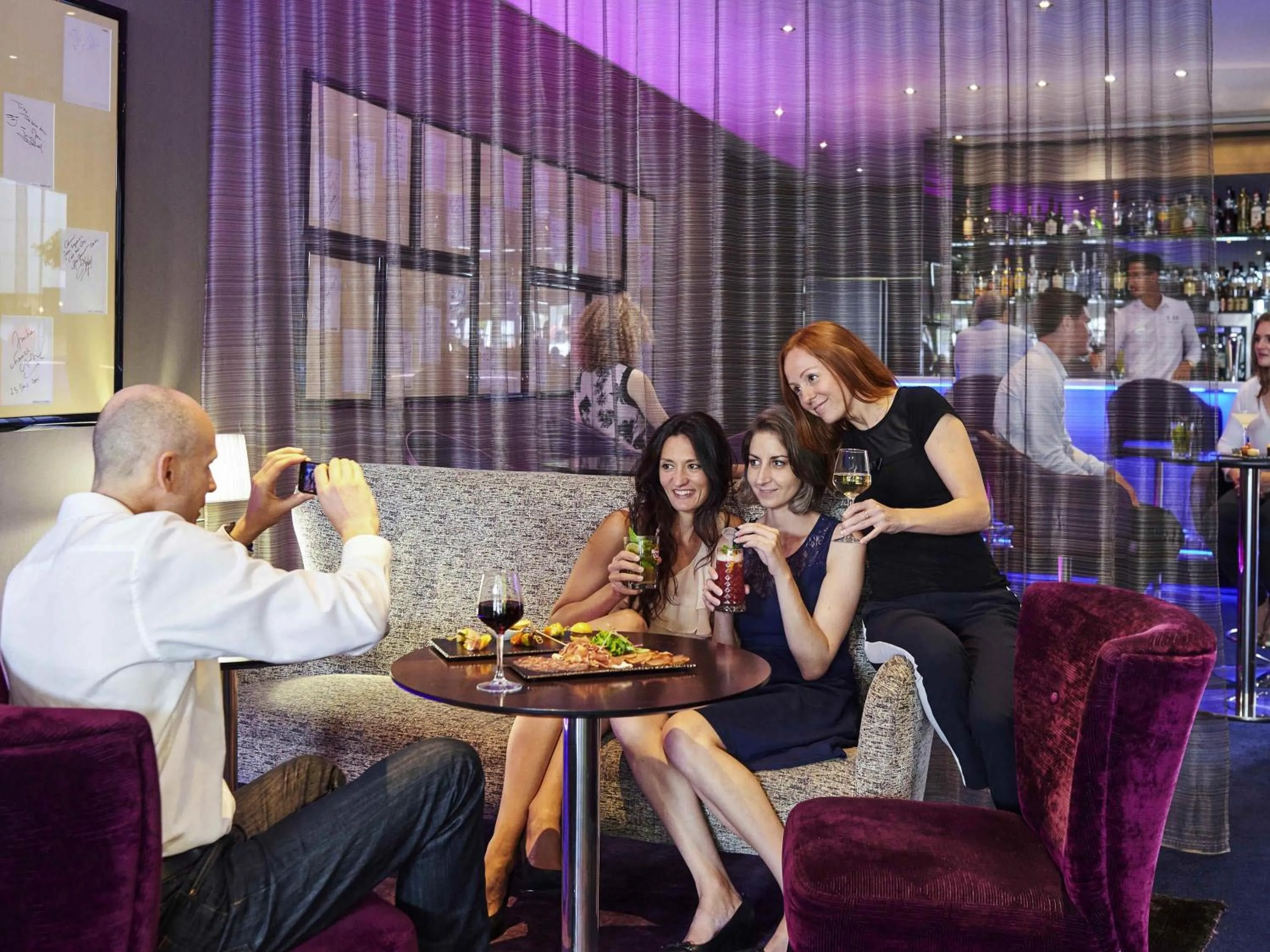 Restaurant/places to eat in Mercure Nantes Centre Grand Hotel