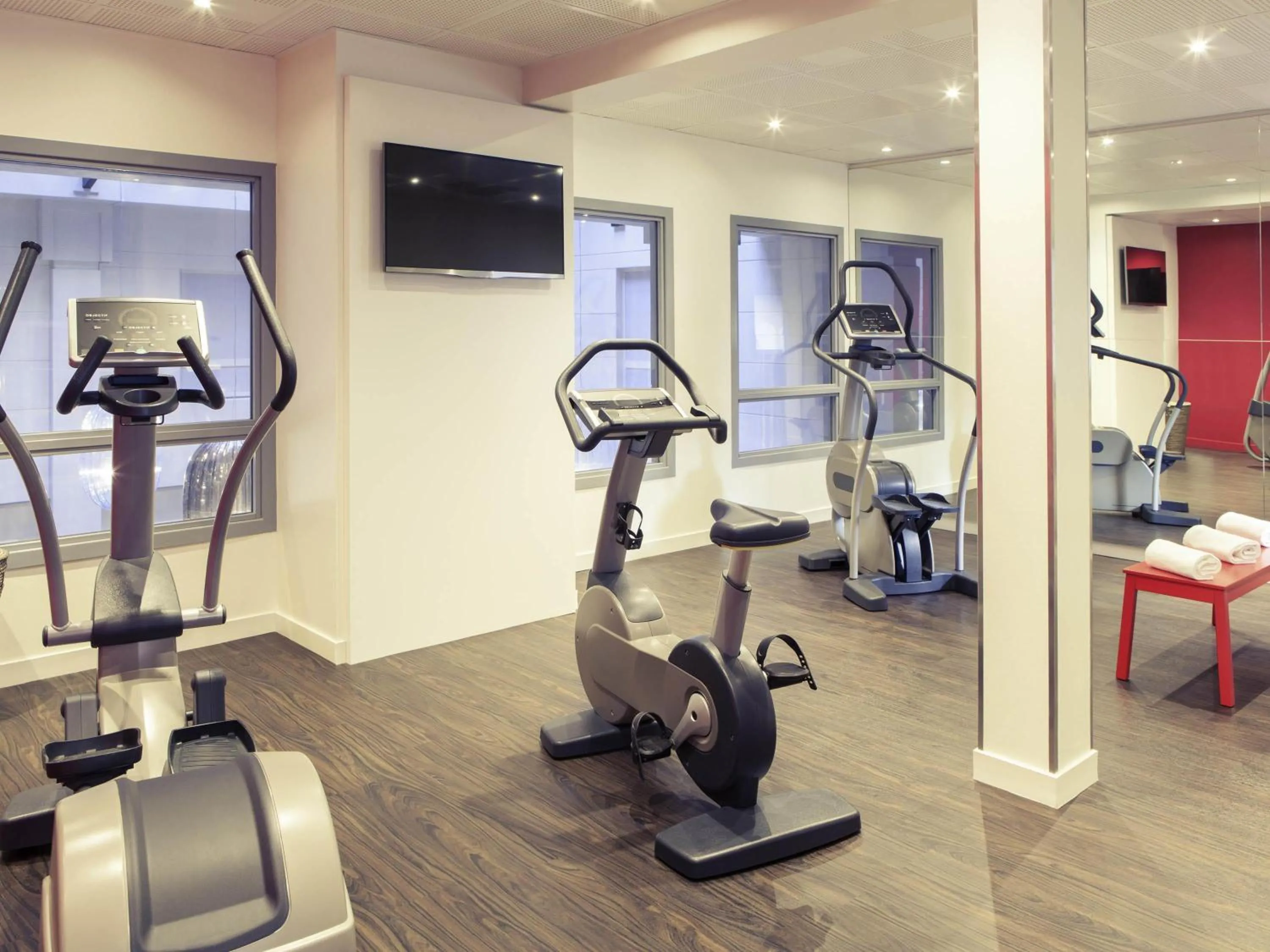 Fitness centre/facilities in Mercure Nantes Centre Grand Hotel