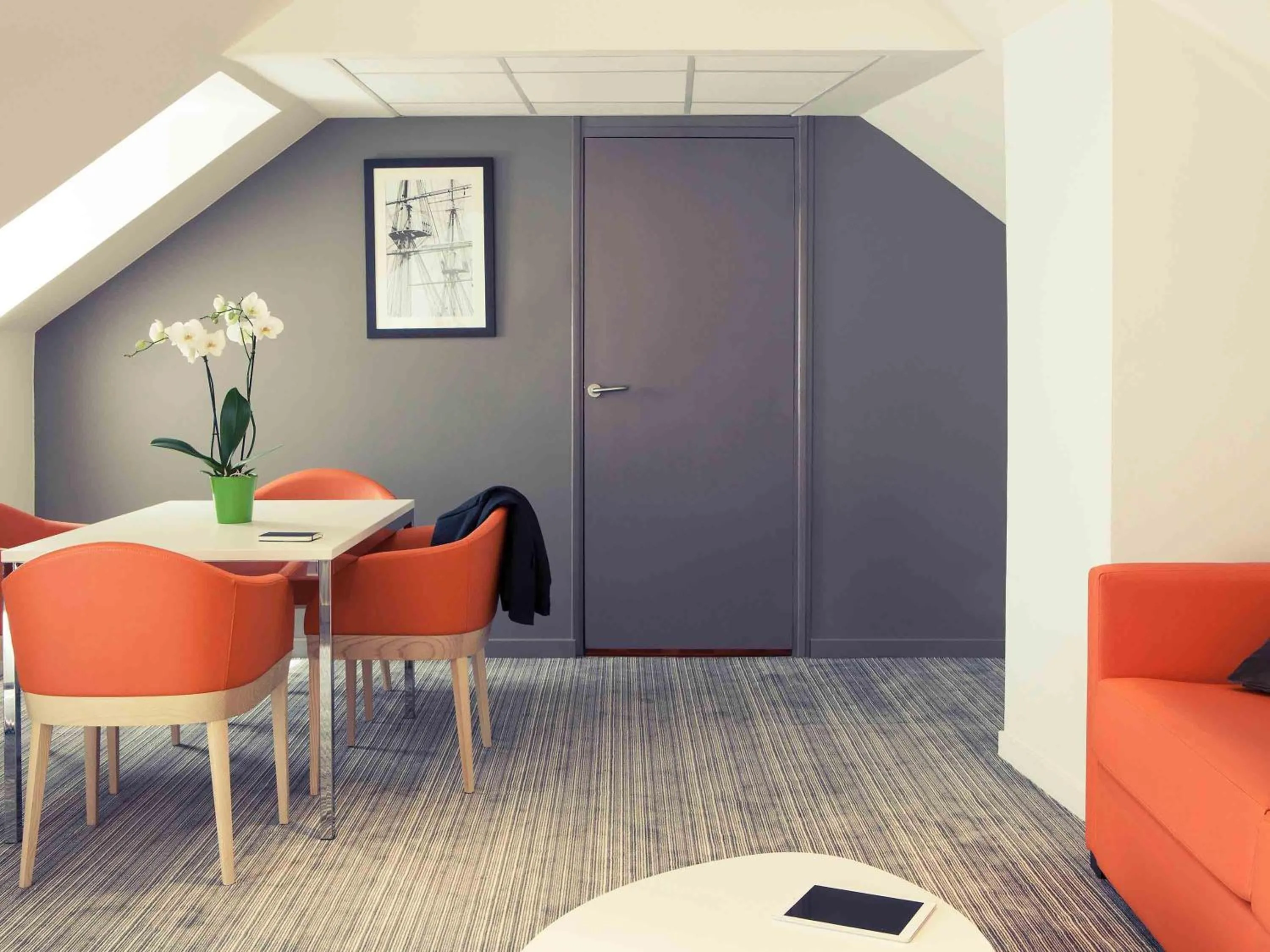 Bedroom in Mercure Nantes Centre Grand Hotel