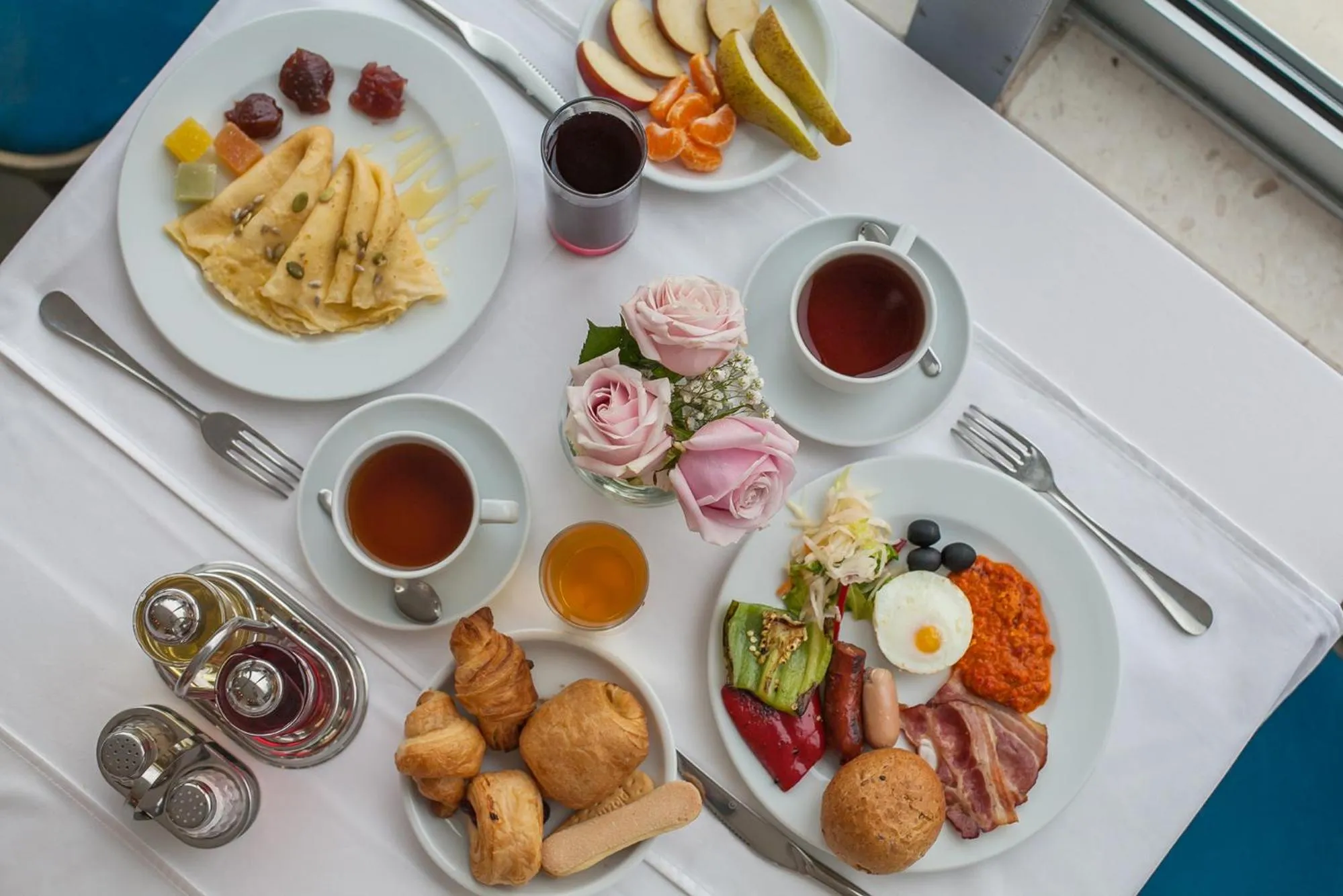 Food and drinks in Hotel Sato Conference & SPA Resort