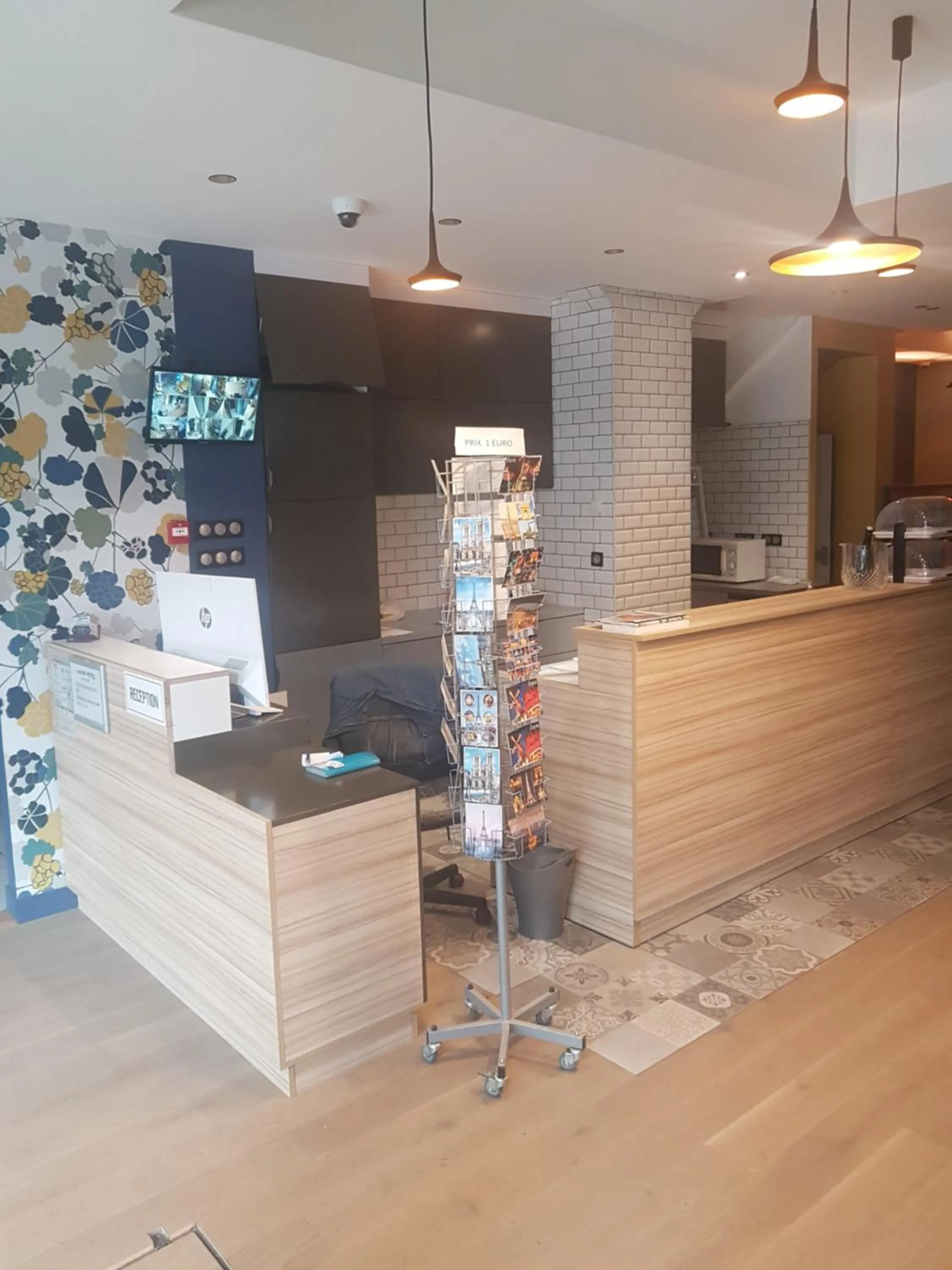 Hotel PARIS GAMBETTA- PANAMHOTEL-PERE LACHAISE