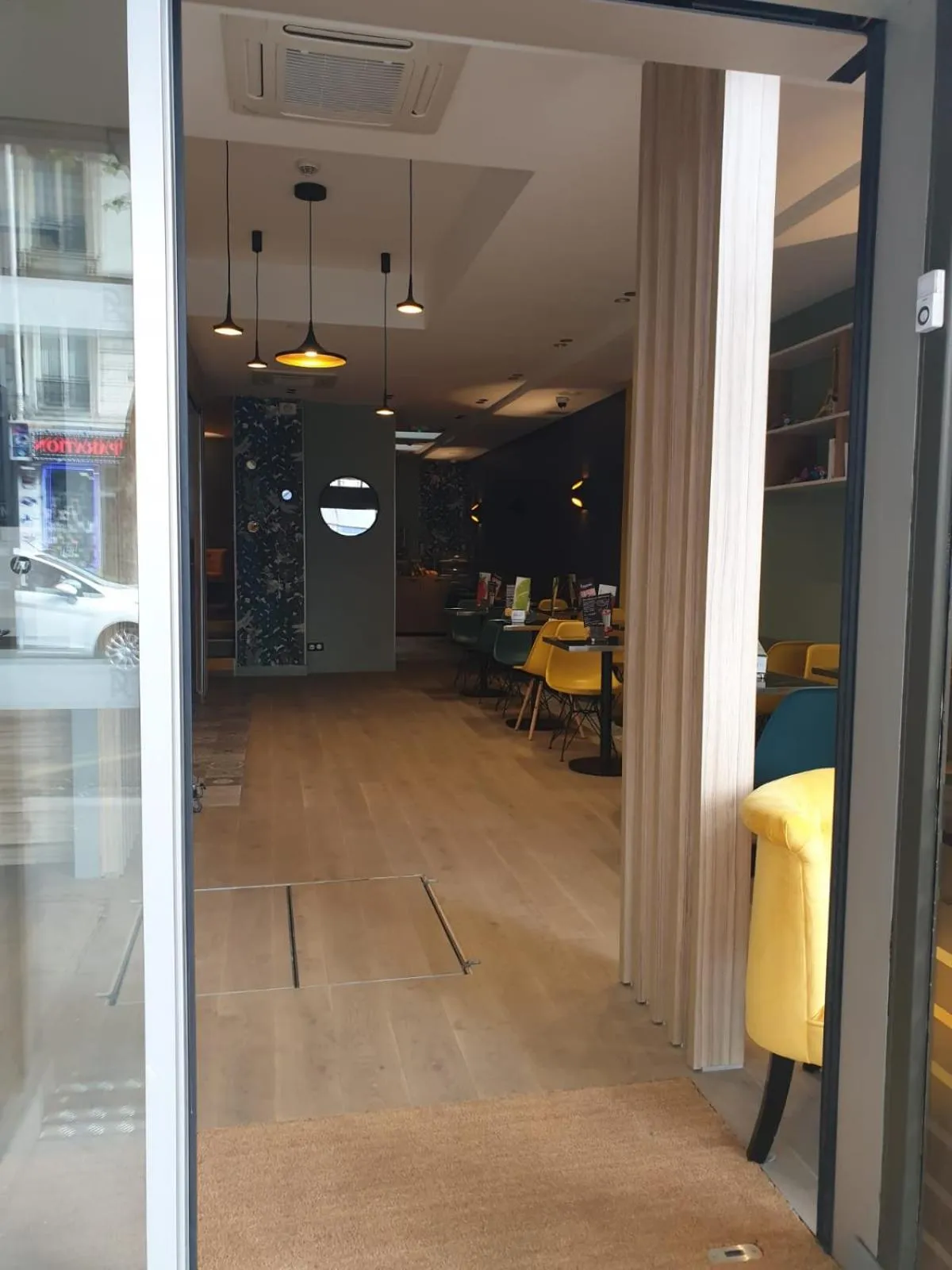 Hotel PARIS GAMBETTA- PANAMHOTEL-PERE LACHAISE