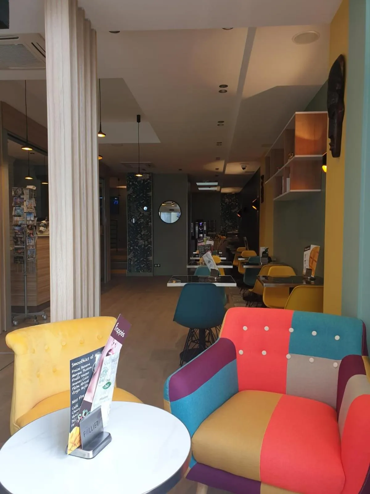 Hotel PARIS GAMBETTA- PANAMHOTEL-PERE LACHAISE