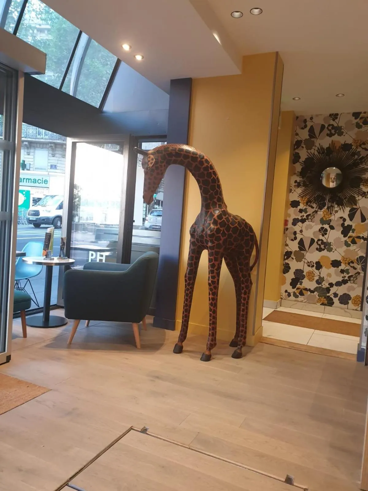 Hotel PARIS GAMBETTA- PANAMHOTEL-PERE LACHAISE