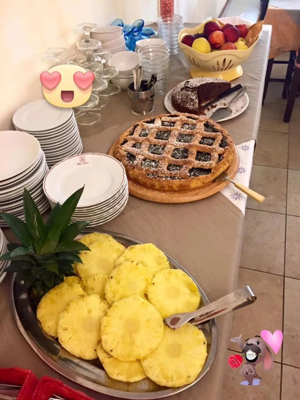 Buffet breakfast in Albergo Elvira