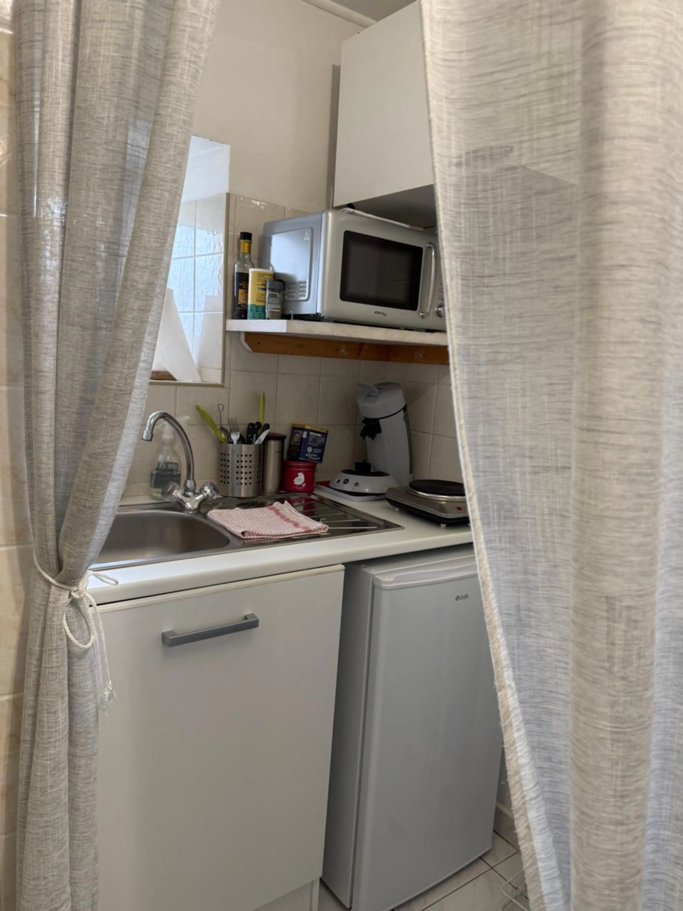 Kitchen or kitchenette in La Costonnerie