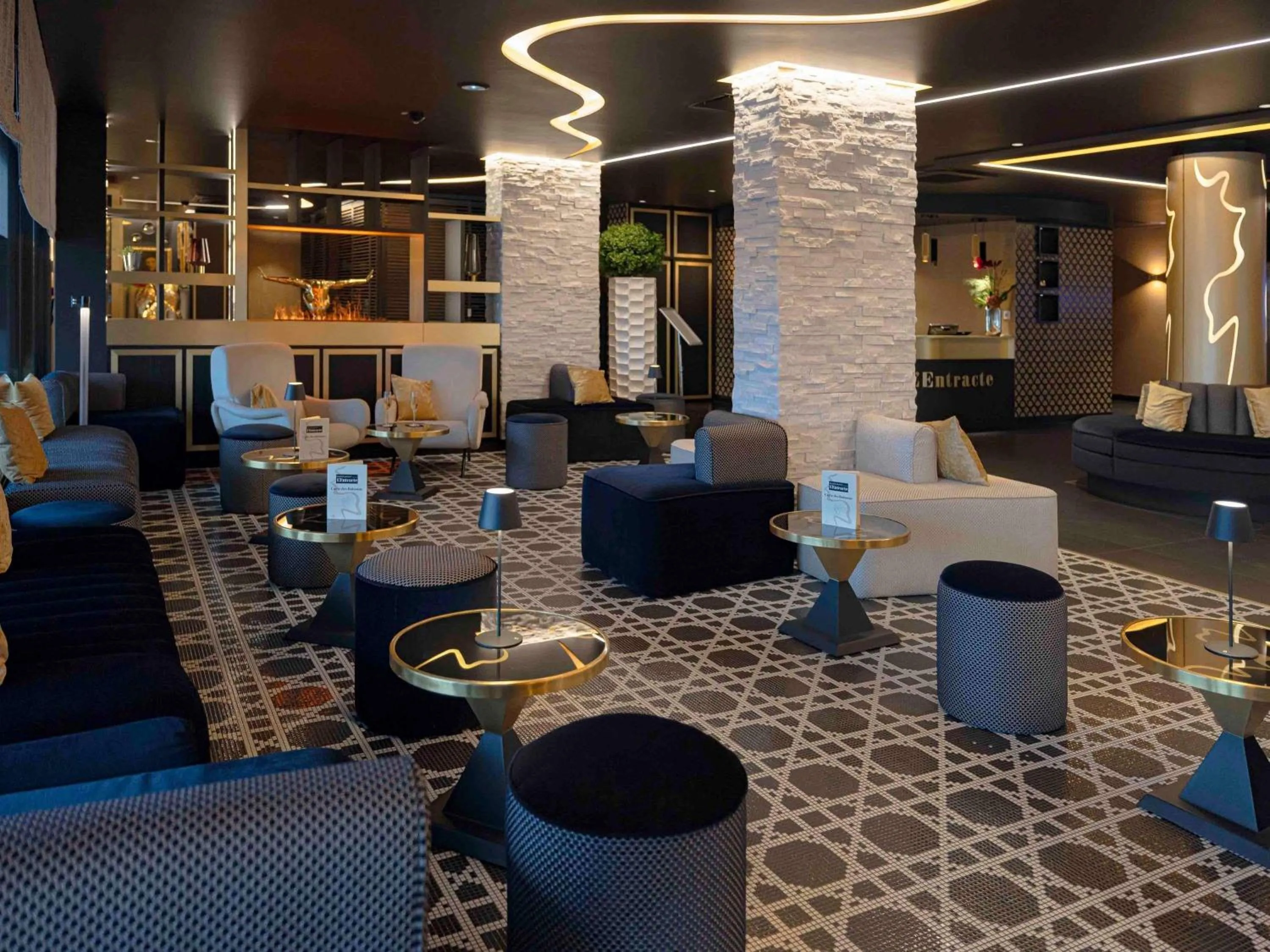 Property building in Mercure Orléans Centre Bords de Loire