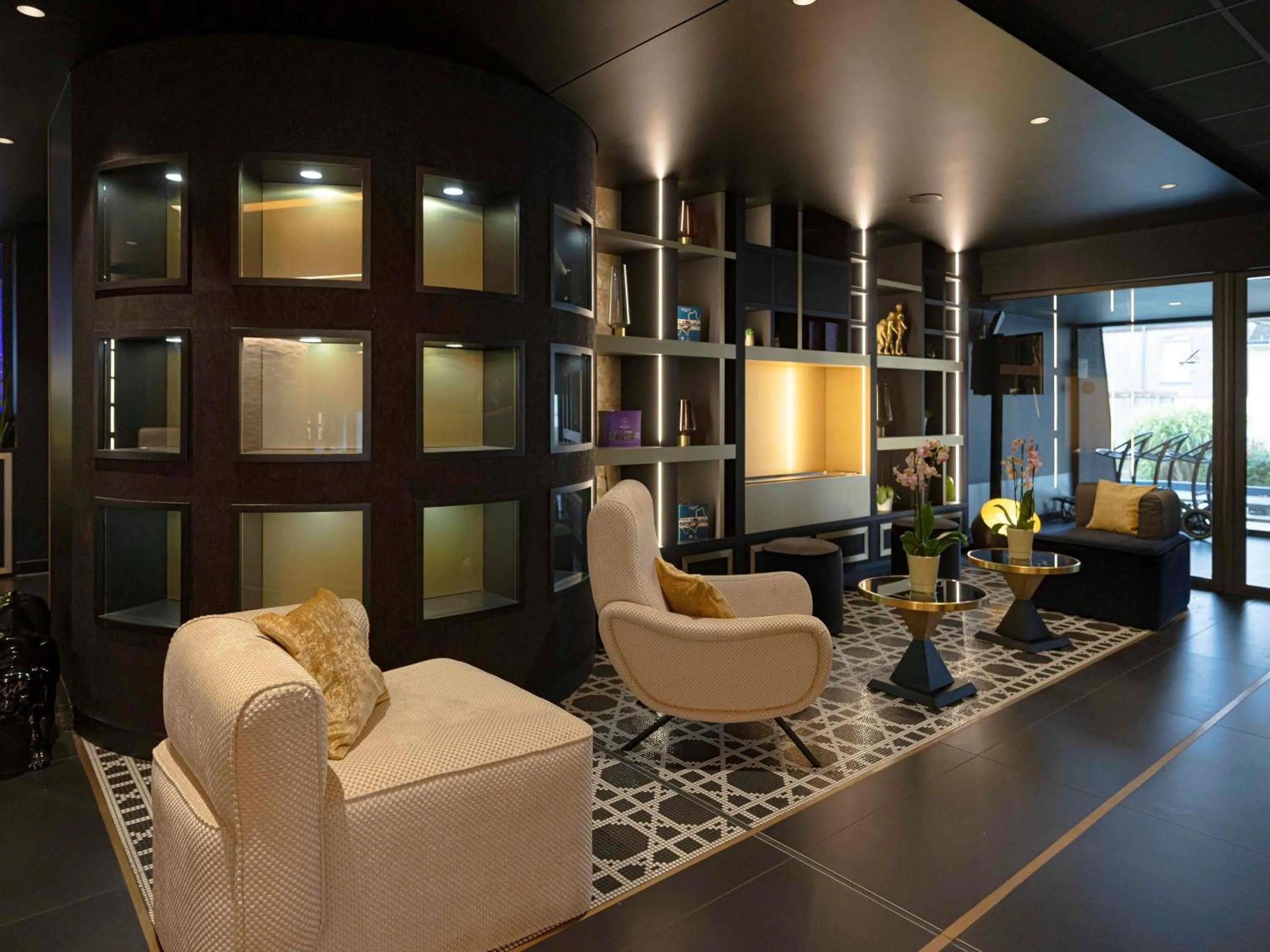 Property building in Mercure Orléans Centre Bords de Loire