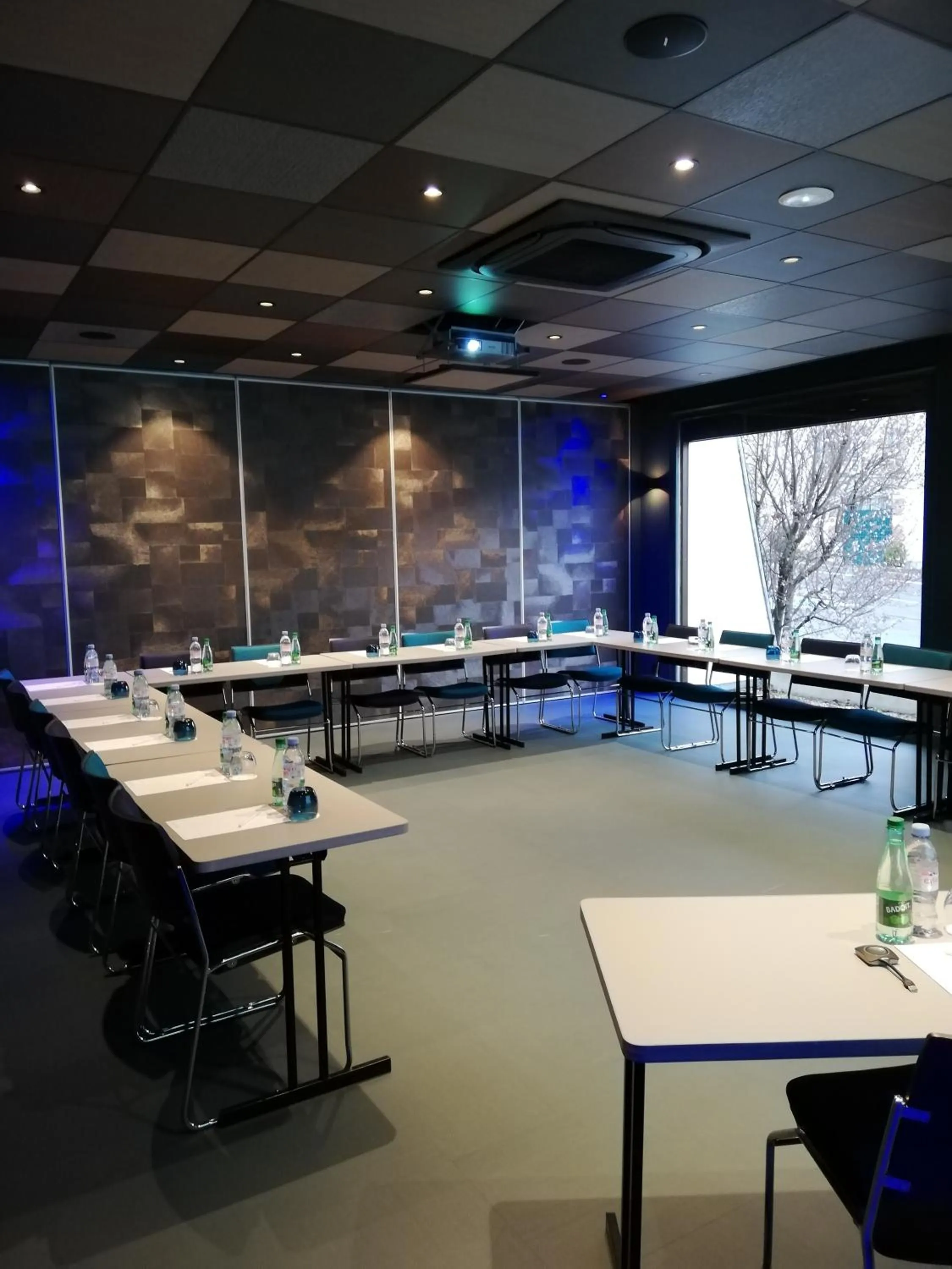 Meeting/conference room in Mercure Orléans Centre Bords de Loire