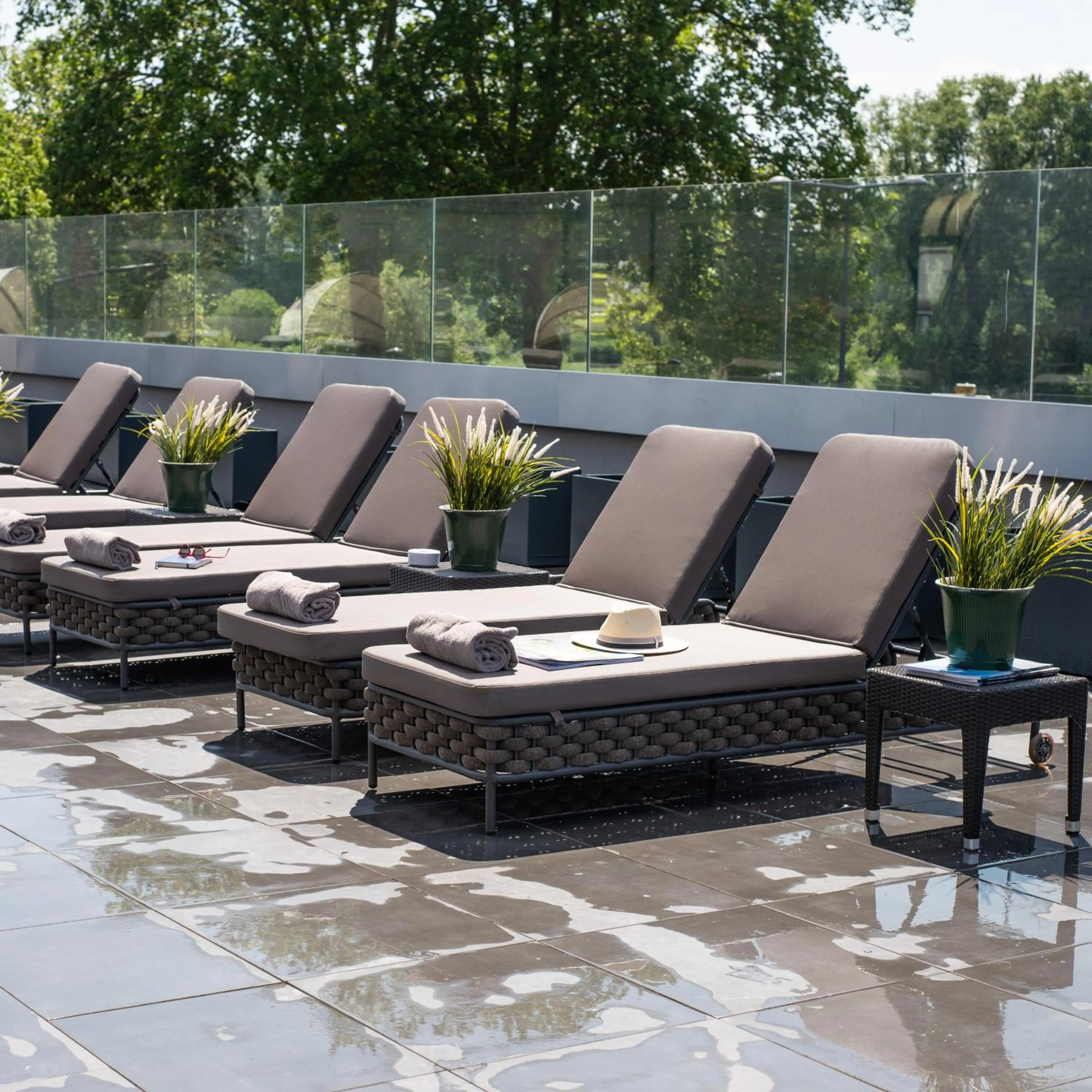 Swimming pool in Mercure Orléans Centre Bords de Loire