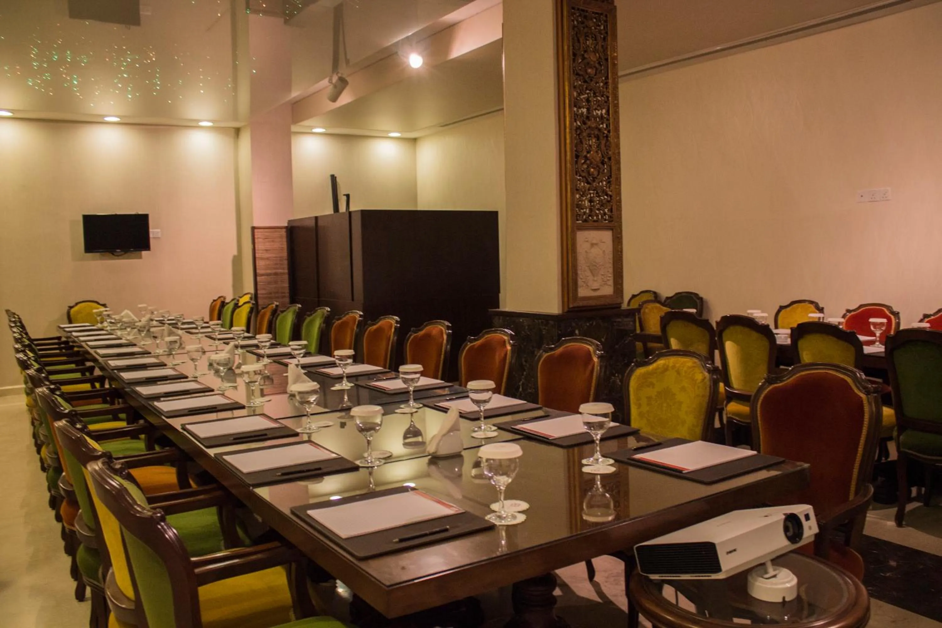 Business facilities in Fiori Hotel