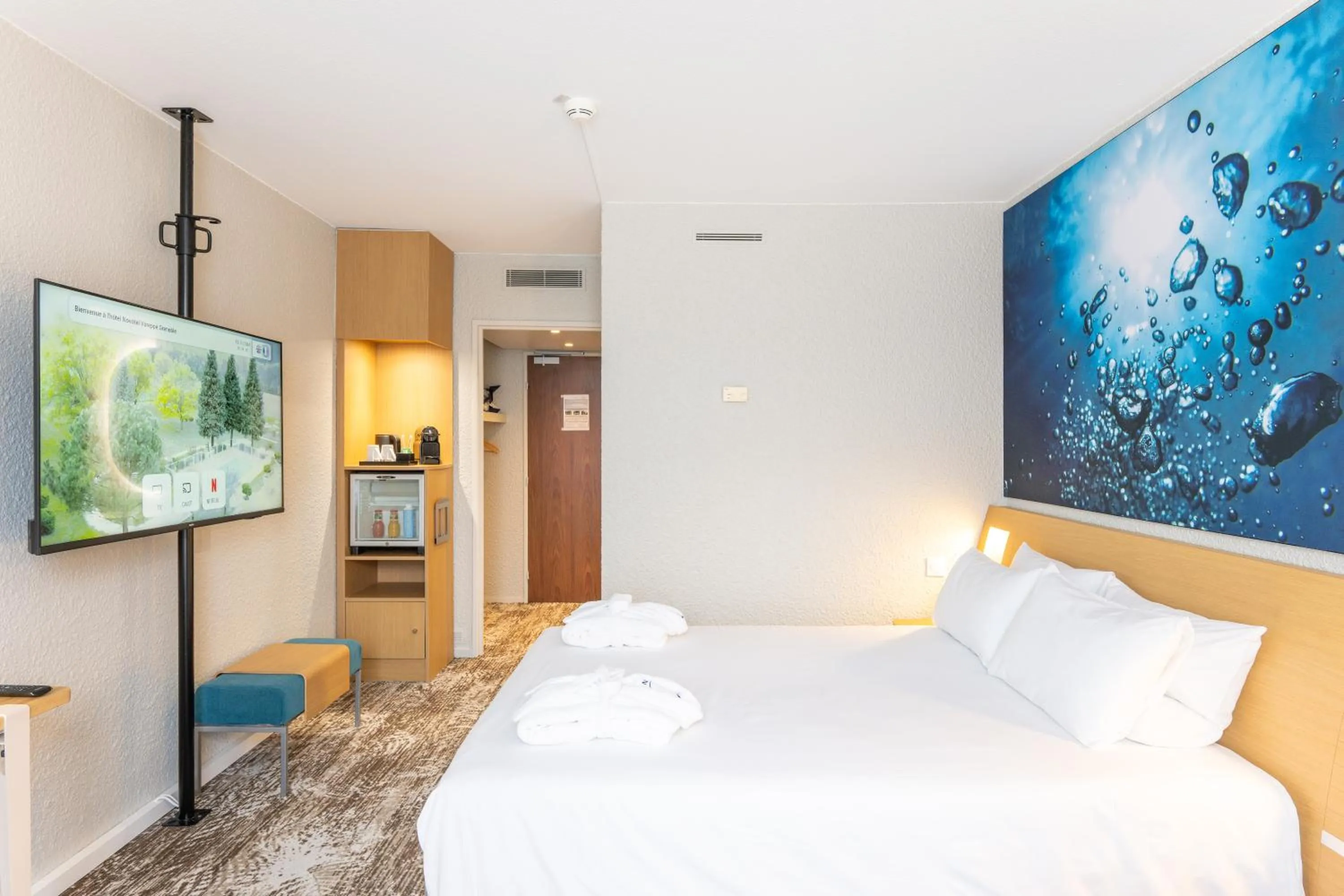 Bed in Novotel Grenoble Nord Voreppe