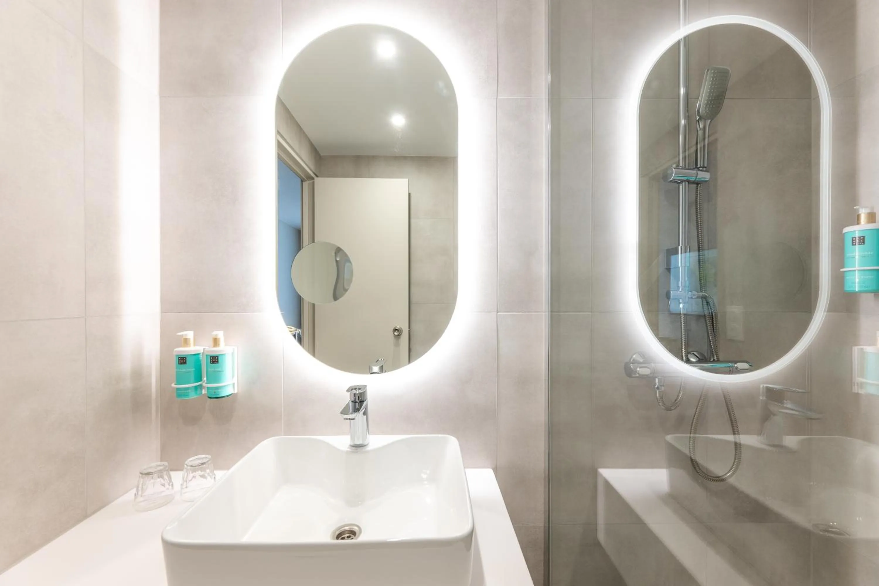 Shower in Novotel Grenoble Nord Voreppe