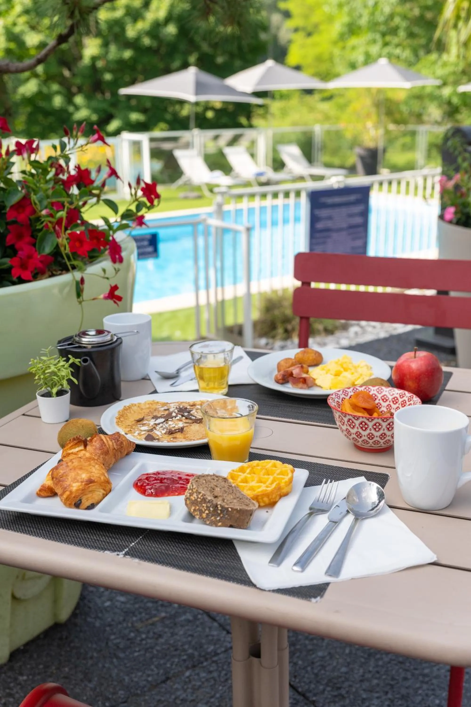 Breakfast in Novotel Grenoble Nord Voreppe
