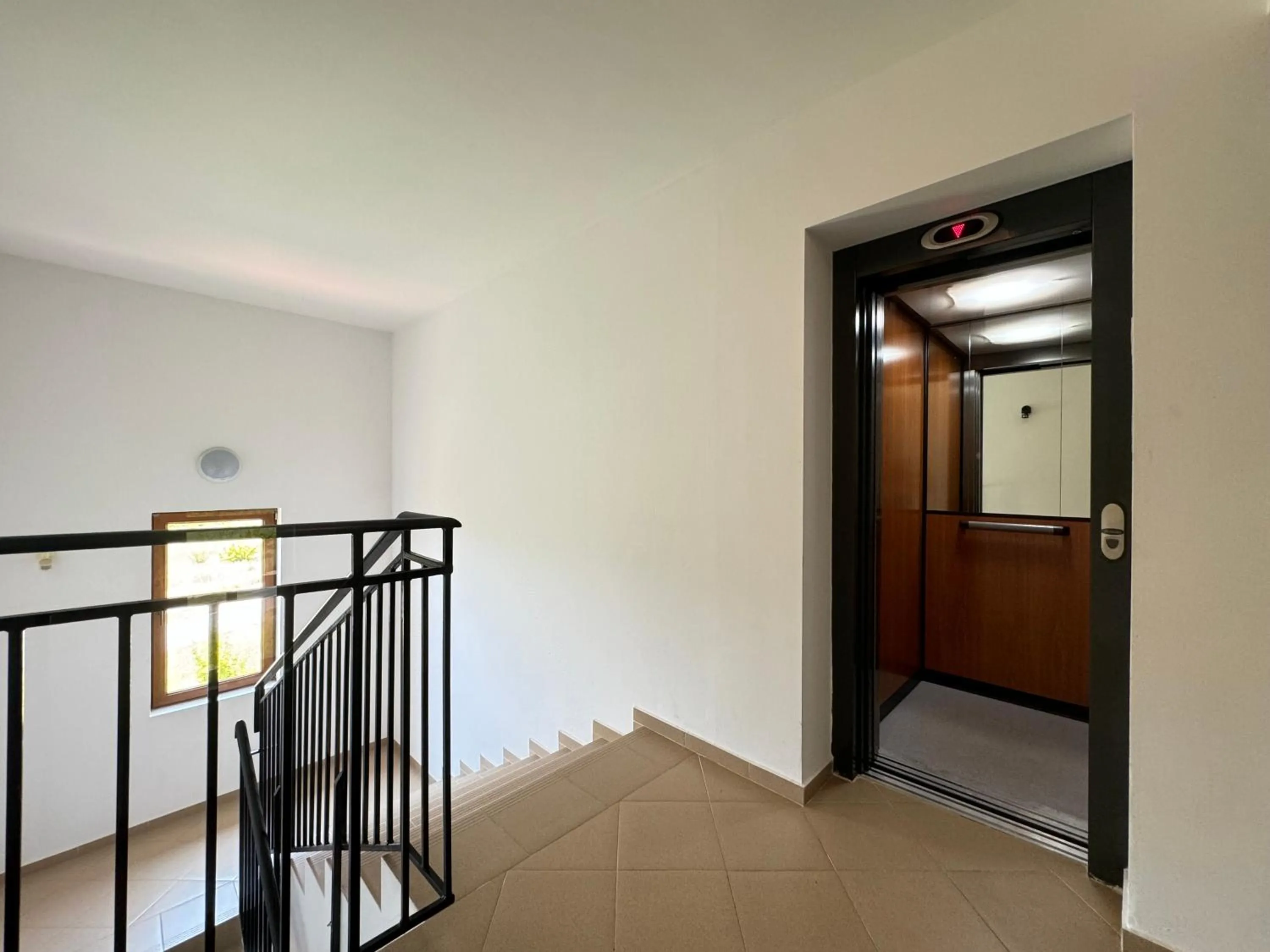 elevator in Arkite Complex