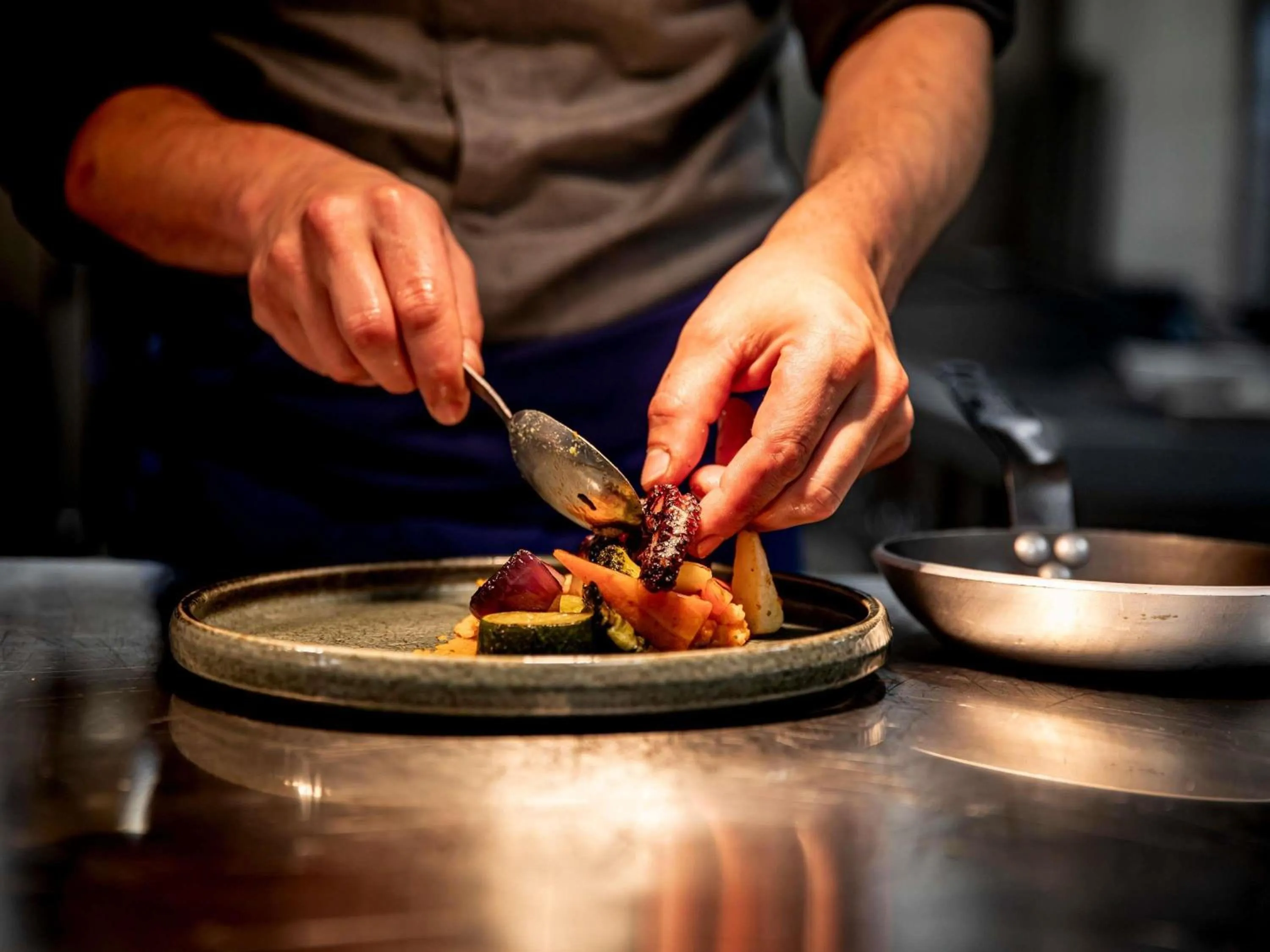 Restaurant/places to eat in Mercure Angoulême Hôtel de France