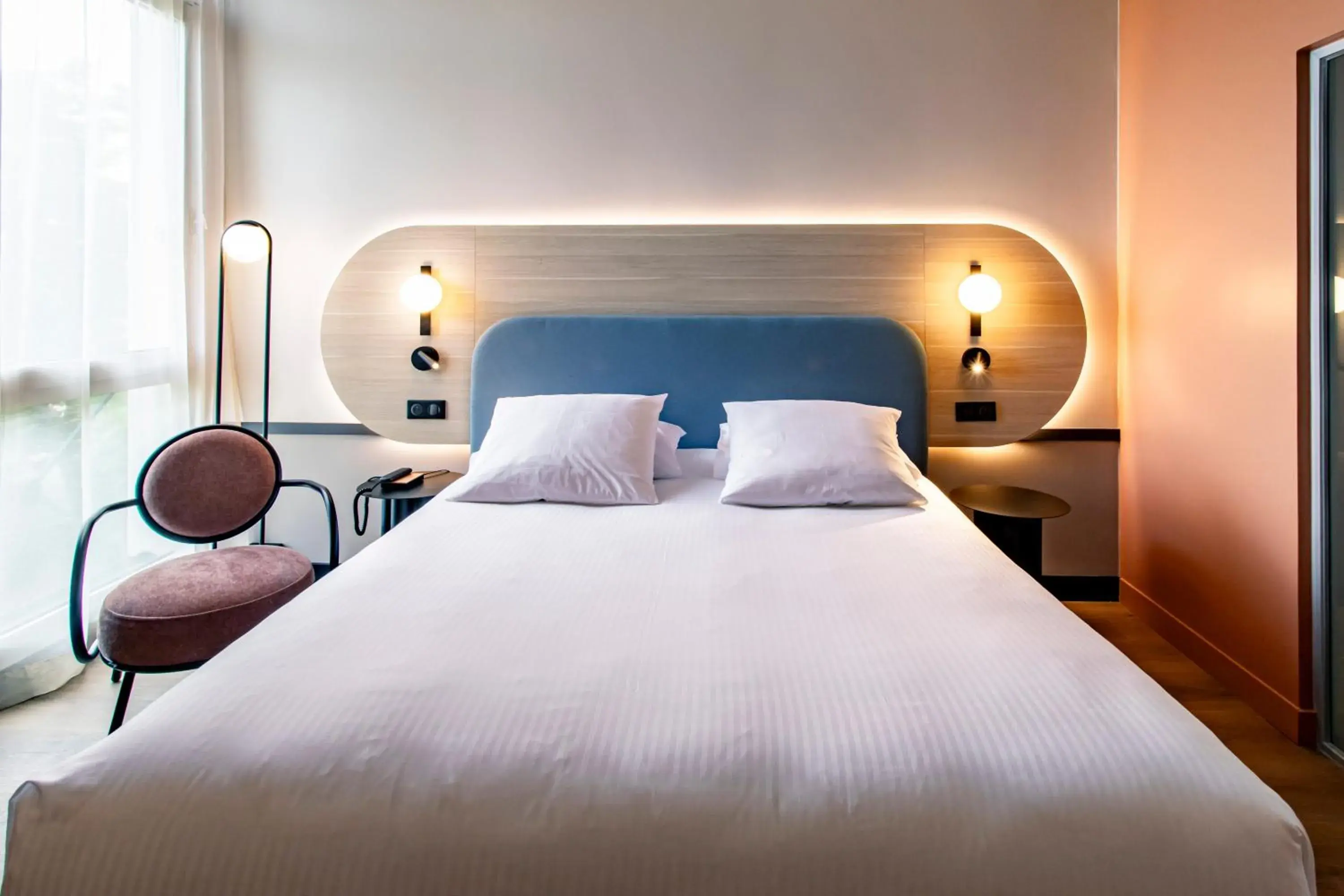 Queen Room in Mercure Angoulême Hôtel de France Queen Room in Mercure Angoulême Hôtel de France