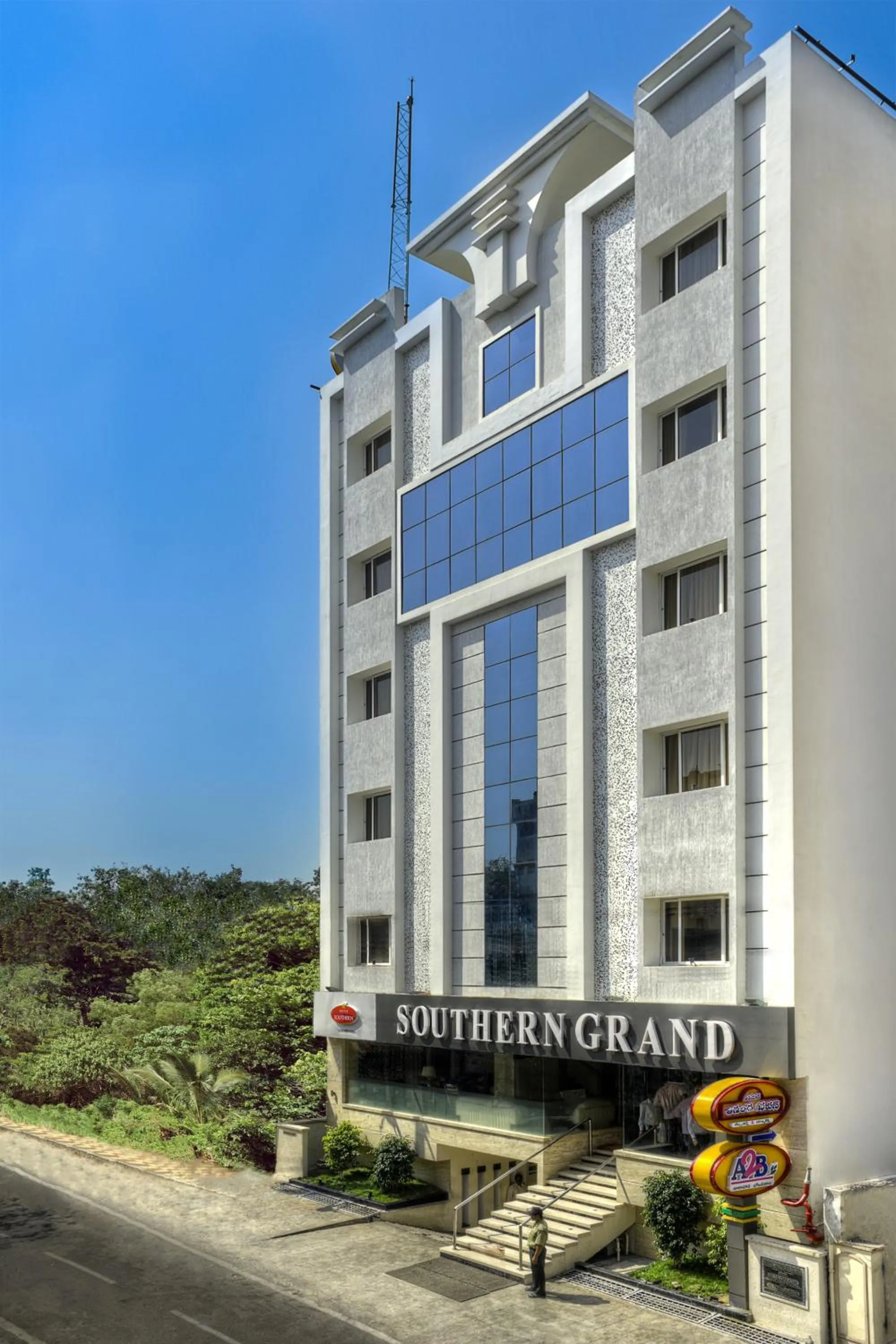 Hotel Southern Grand
