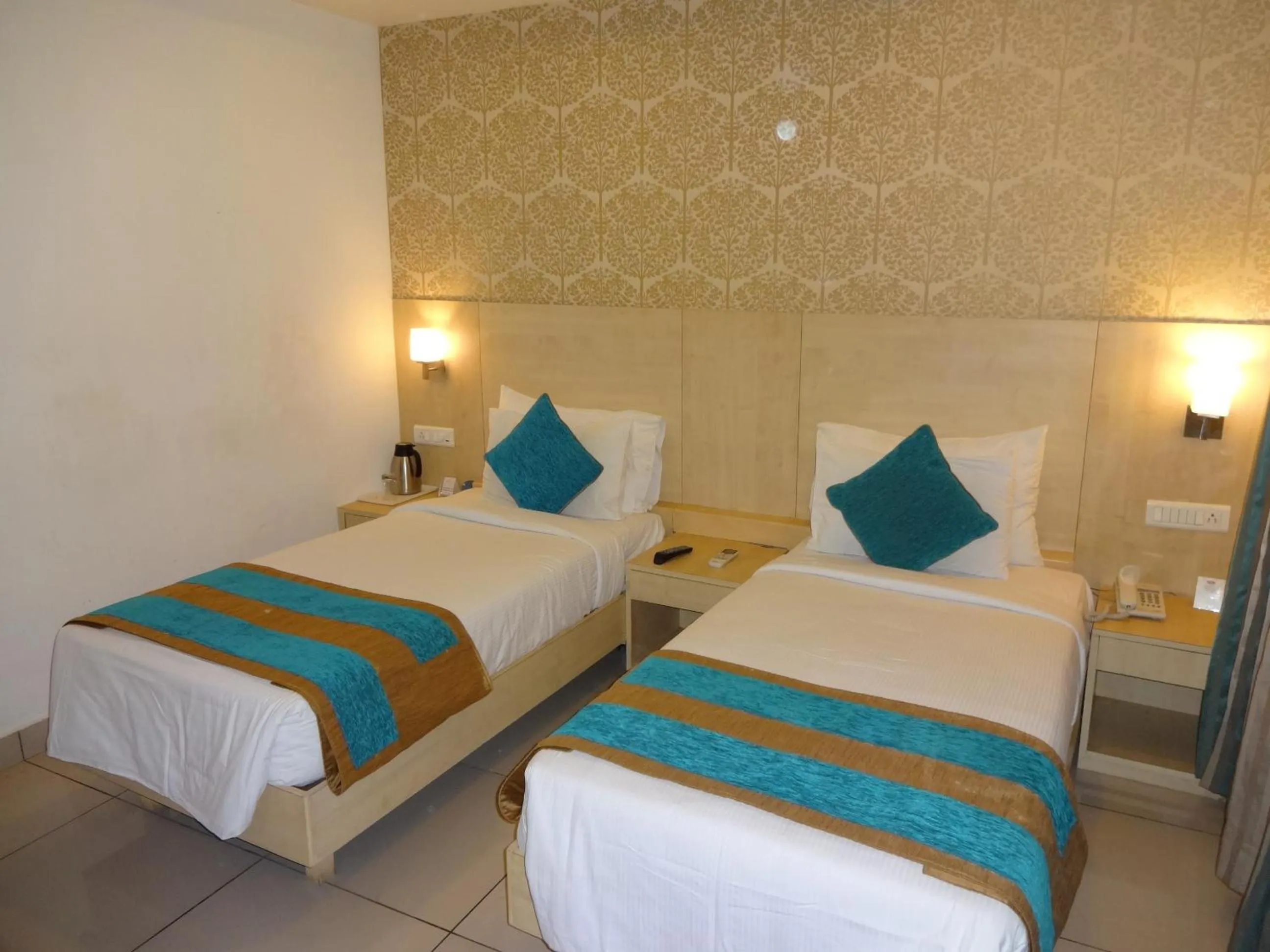 Photo of the whole room, Bed in Hotel Southern Grand