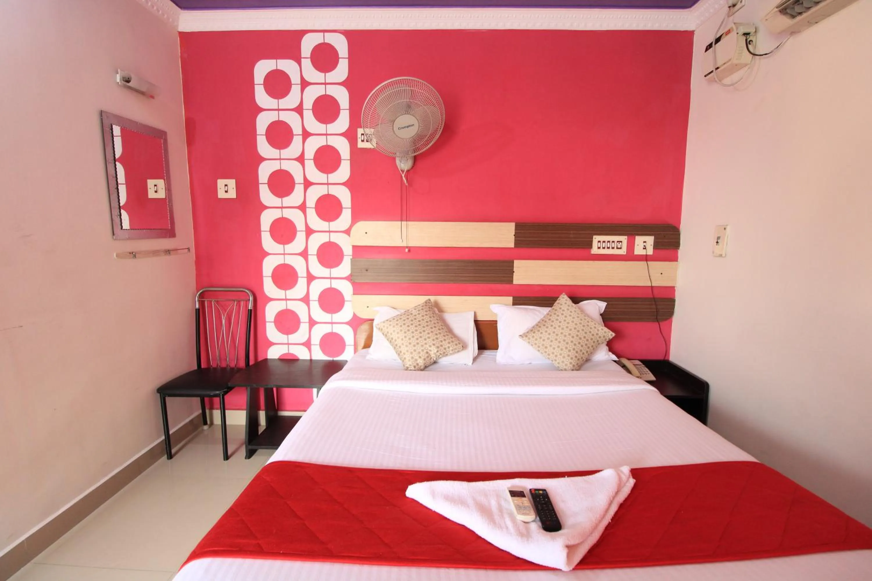 Bed in Just Guest House, Chennai Airport